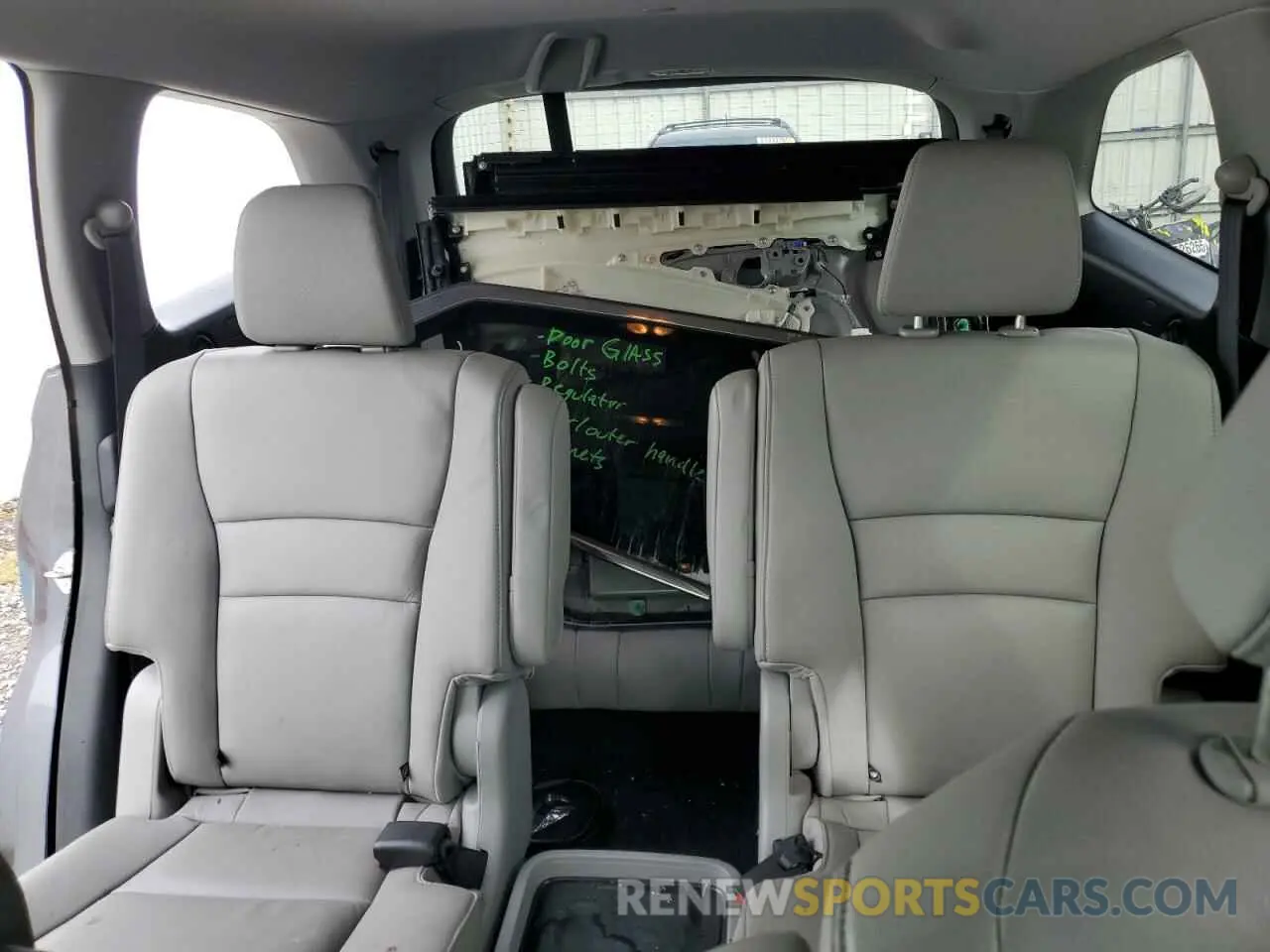 10 Photograph of a damaged car 5FNYF6H60LB039609 HONDA PILOT 2020