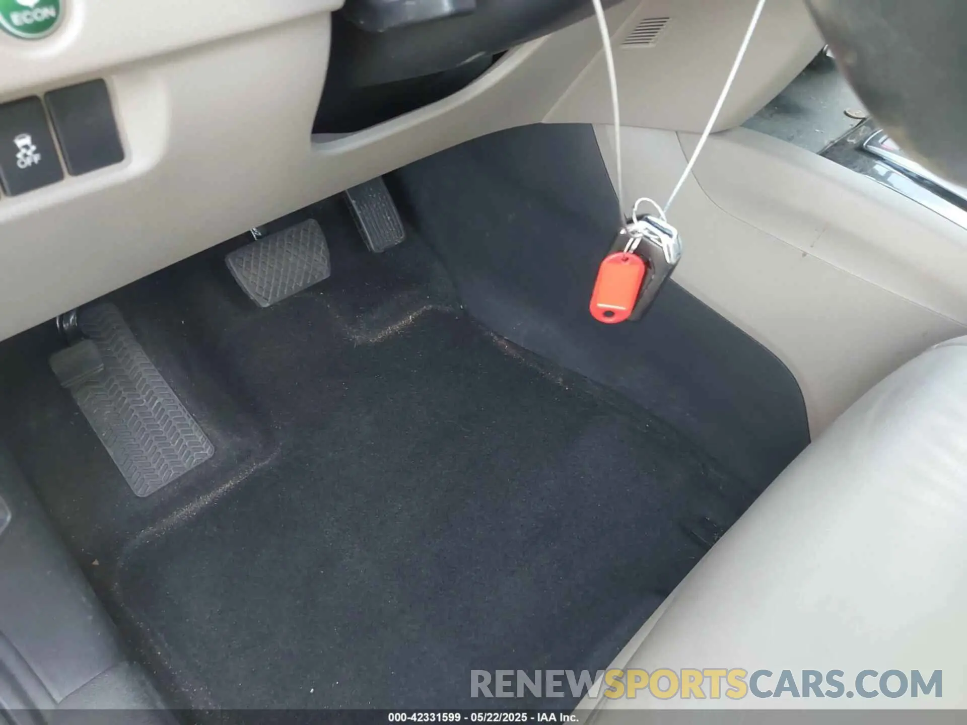 11 Photograph of a damaged car 5FNYF6H65LB062349 HONDA PILOT 2020