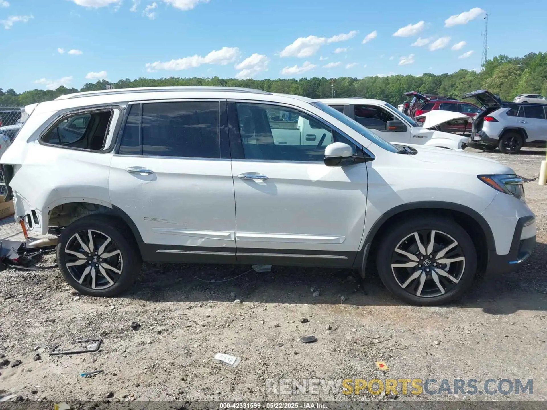14 Photograph of a damaged car 5FNYF6H65LB062349 HONDA PILOT 2020