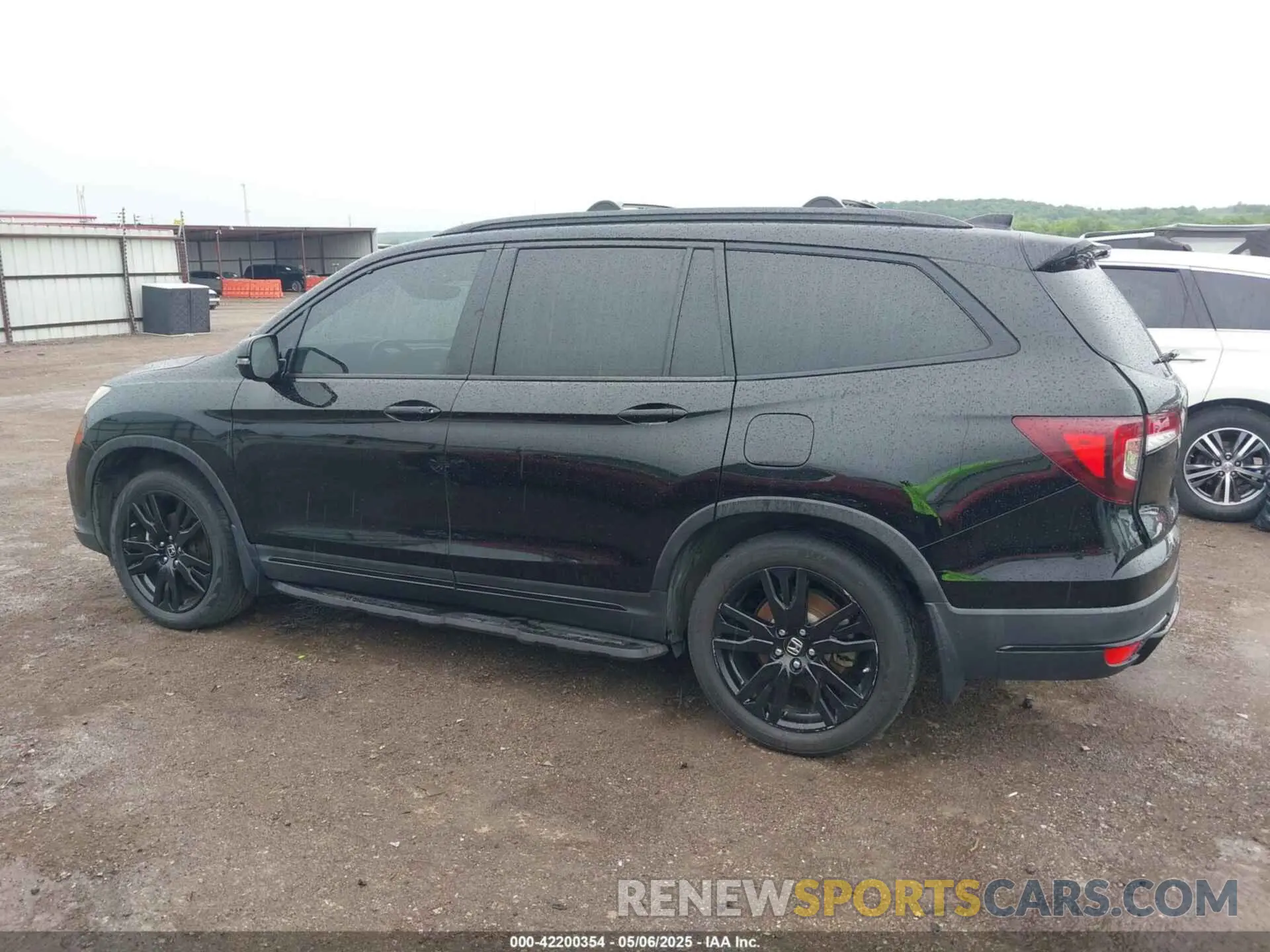 14 Photograph of a damaged car 5FNYF6H74LB007108 HONDA PILOT 2020
