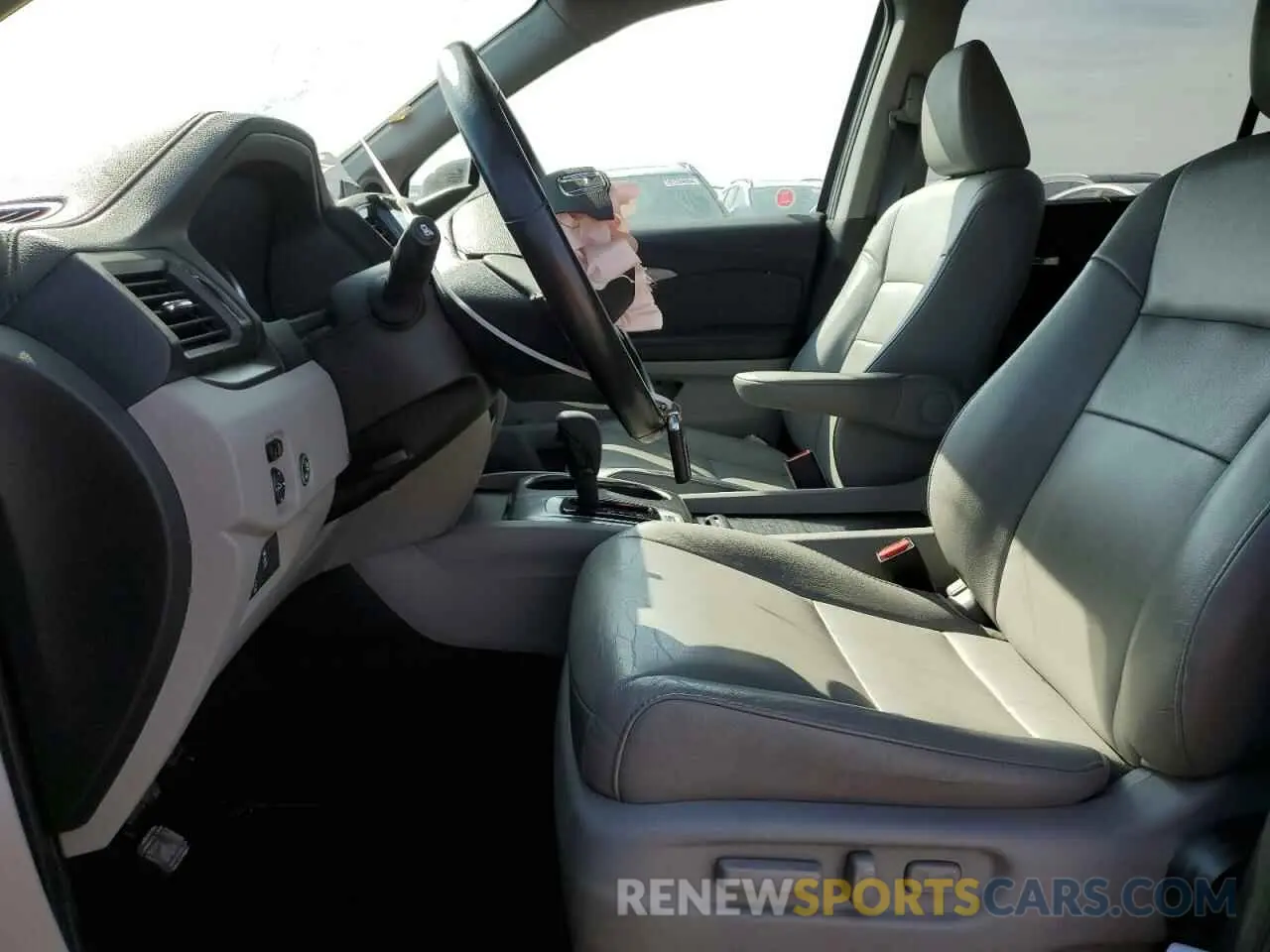 7 Photograph of a damaged car 5FNYF6H76LB501969 HONDA PILOT 2020
