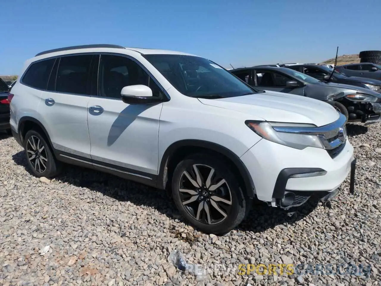 4 Photograph of a damaged car 5FNYF6H91LB001378 HONDA PILOT 2020