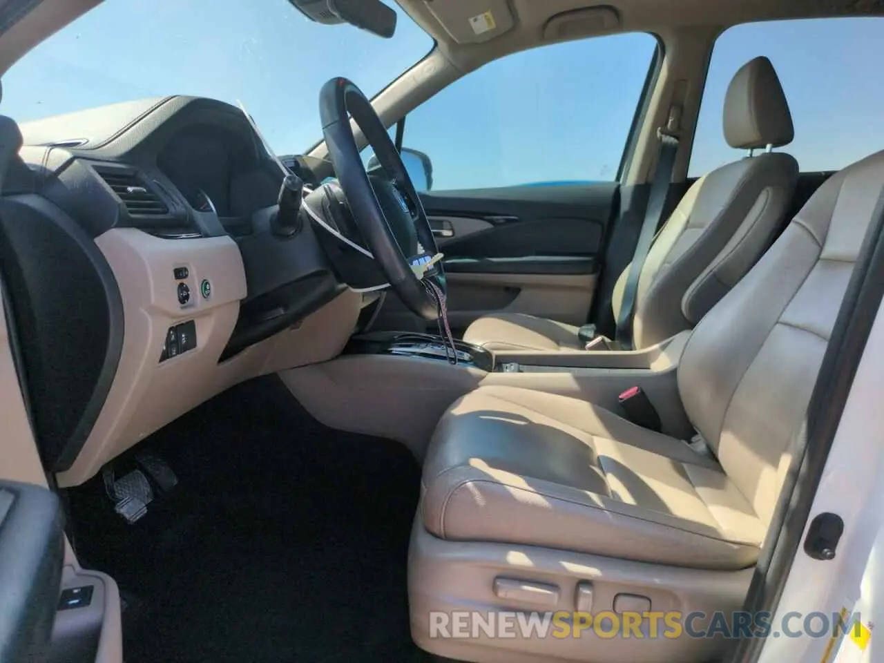 7 Photograph of a damaged car 5FNYF6H91LB001378 HONDA PILOT 2020