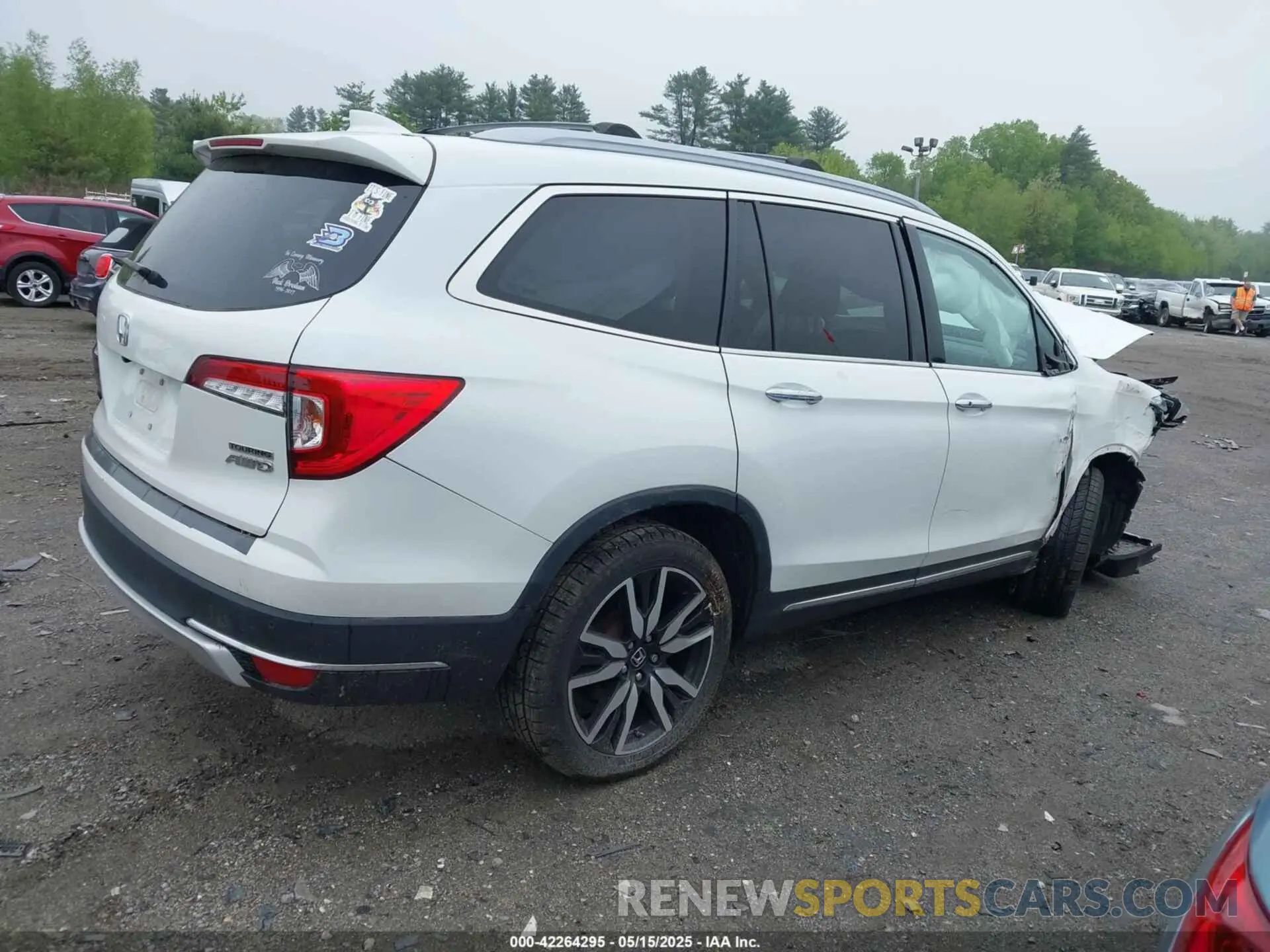 13 Photograph of a damaged car 5FNYF6H91LB006144 HONDA PILOT 2020