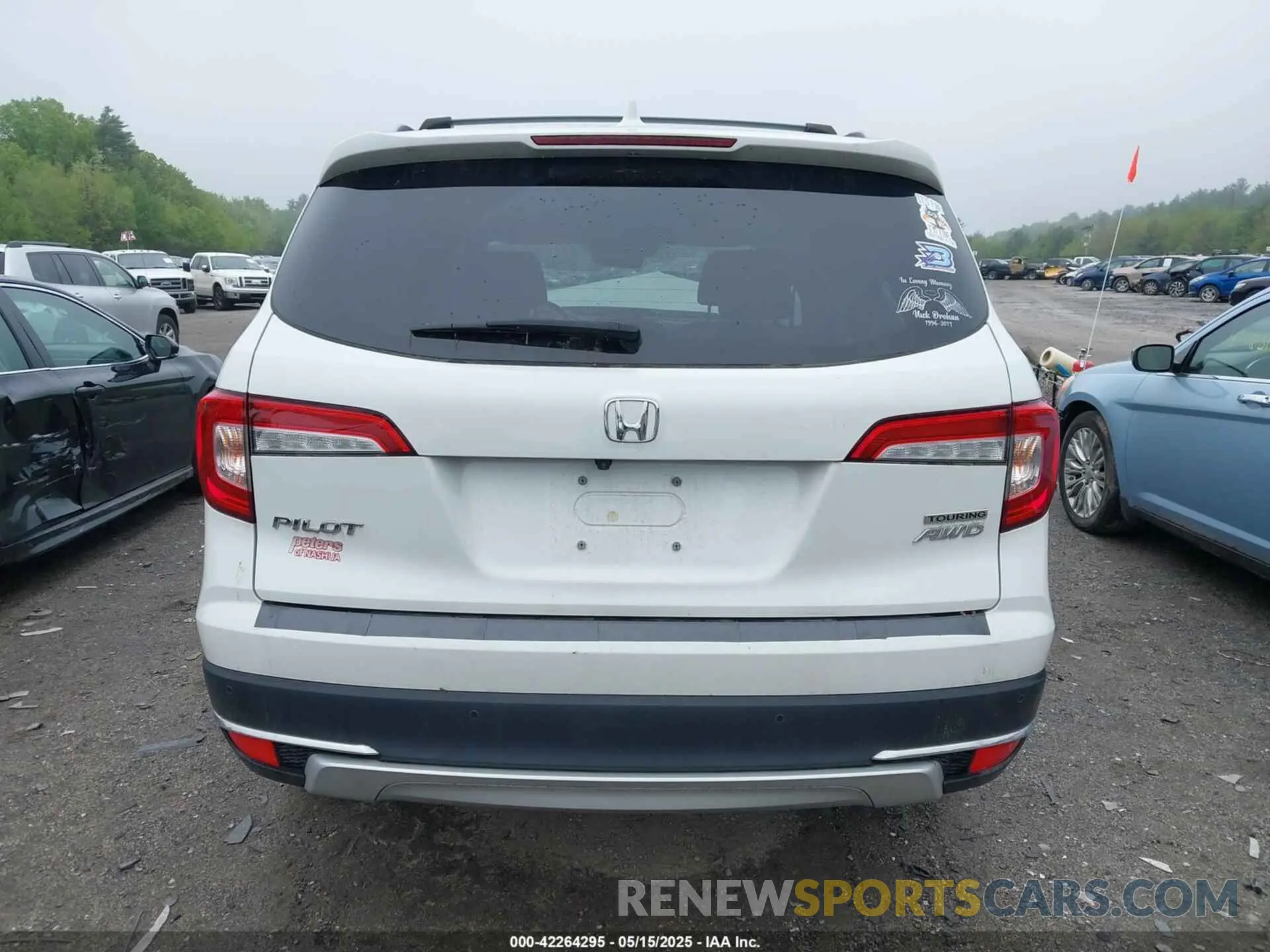 16 Photograph of a damaged car 5FNYF6H91LB006144 HONDA PILOT 2020