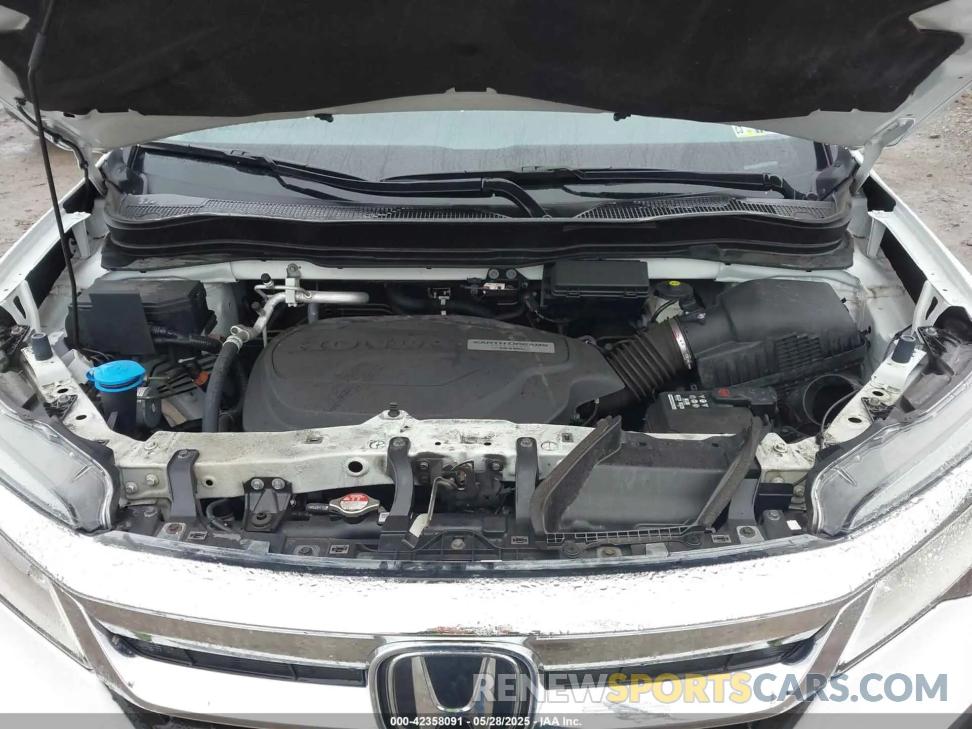 10 Photograph of a damaged car 5FNYF6H96LB037938 HONDA PILOT 2020