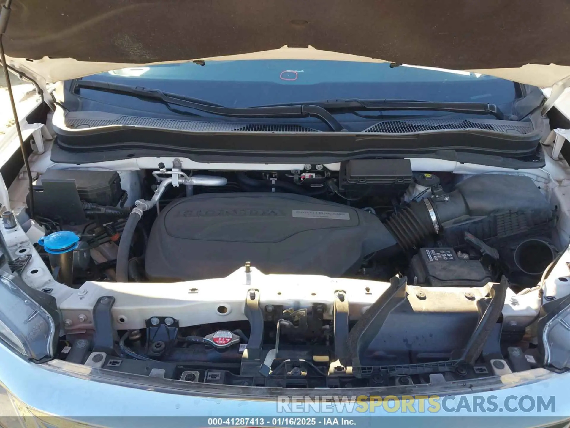 10 Photograph of a damaged car 5FNYF6H97LB004365 HONDA PILOT 2020