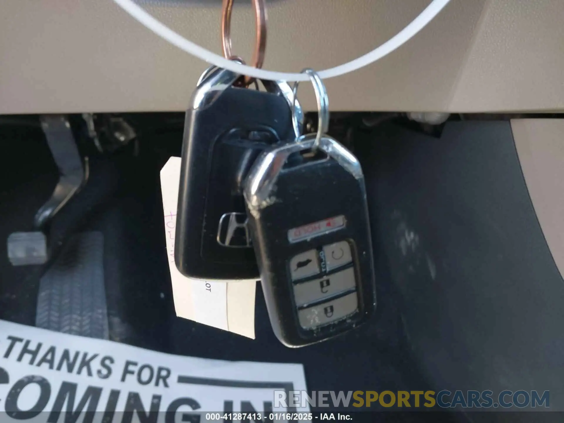 11 Photograph of a damaged car 5FNYF6H97LB004365 HONDA PILOT 2020