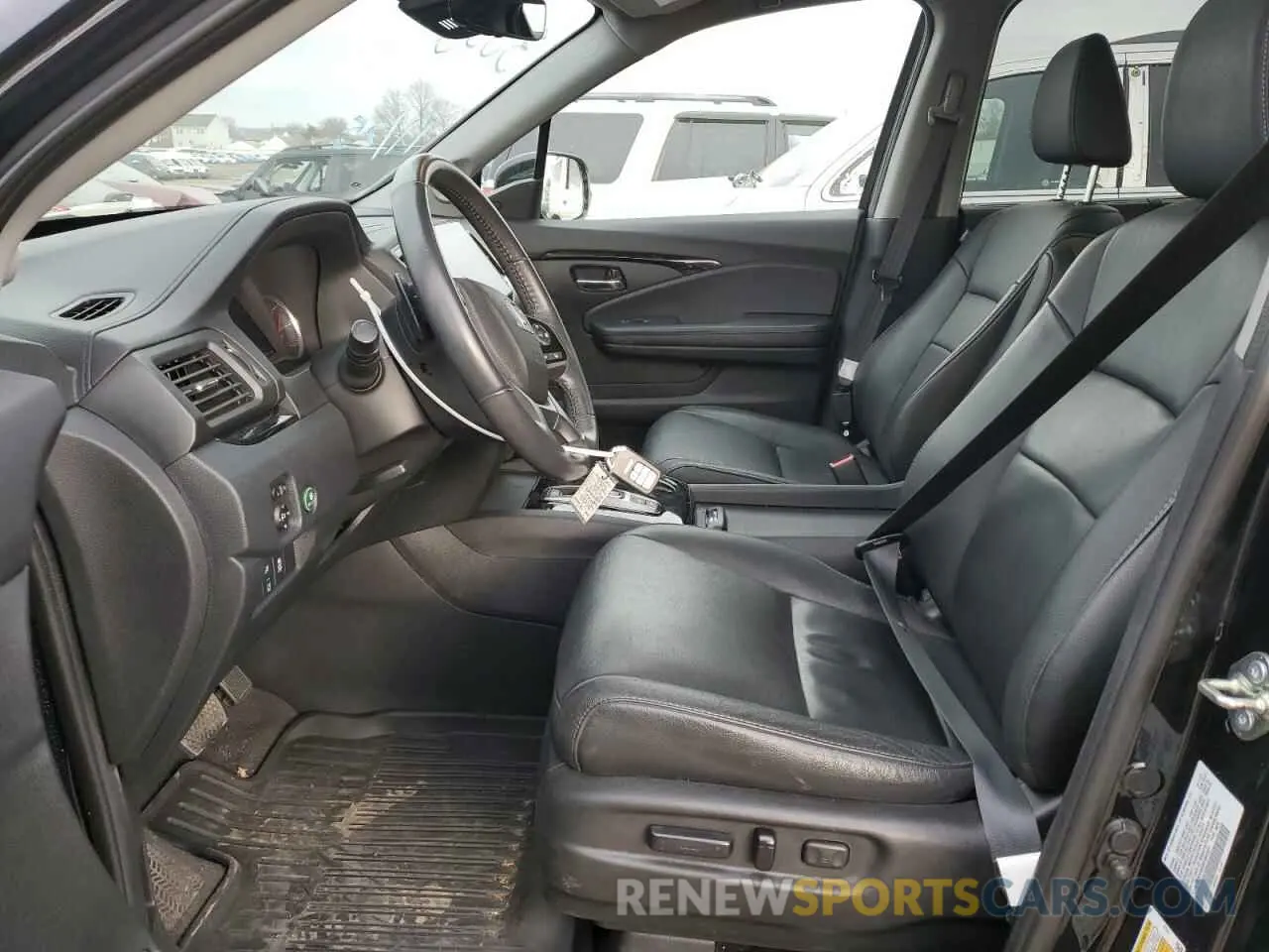 7 Photograph of a damaged car 5FNYF6H99LB043071 HONDA PILOT 2020