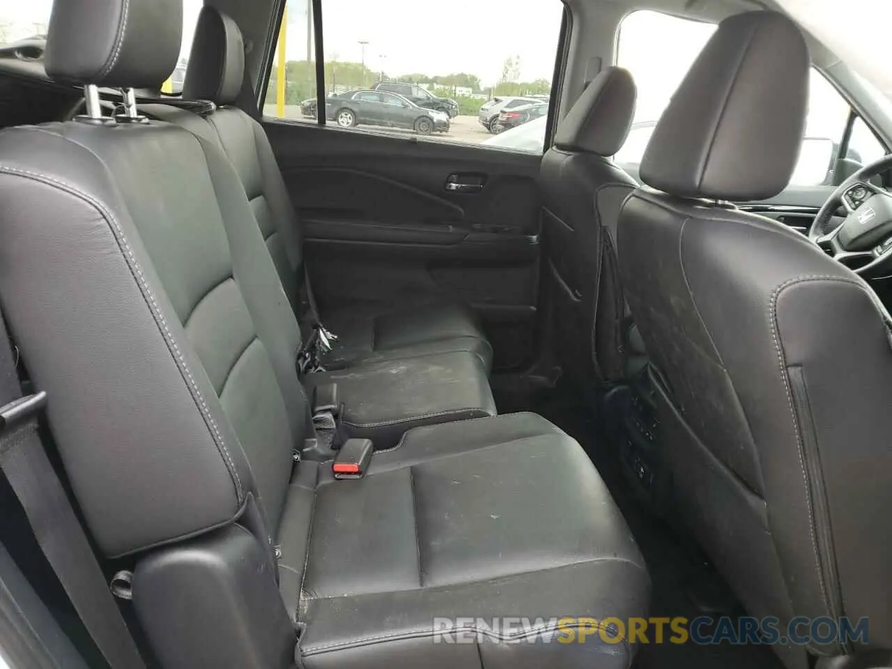 11 Photograph of a damaged car 5FNYF6H99LB050134 HONDA PILOT 2020