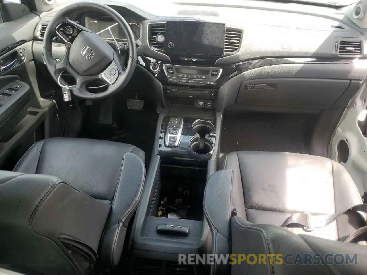 8 Photograph of a damaged car 5FNYF6H99LB050134 HONDA PILOT 2020