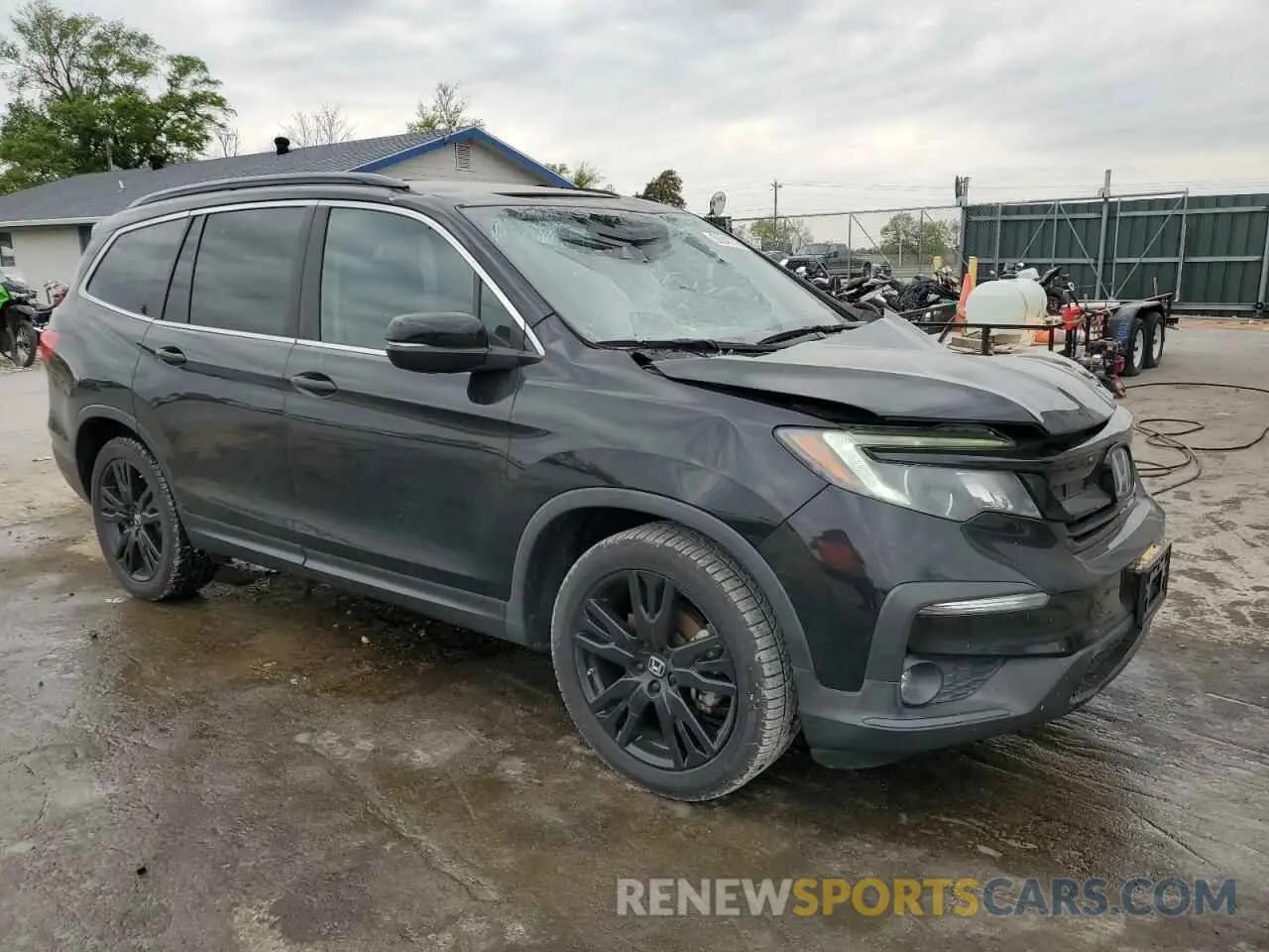 4 Photograph of a damaged car 5FNYF5H20MB005405 HONDA PILOT 2021