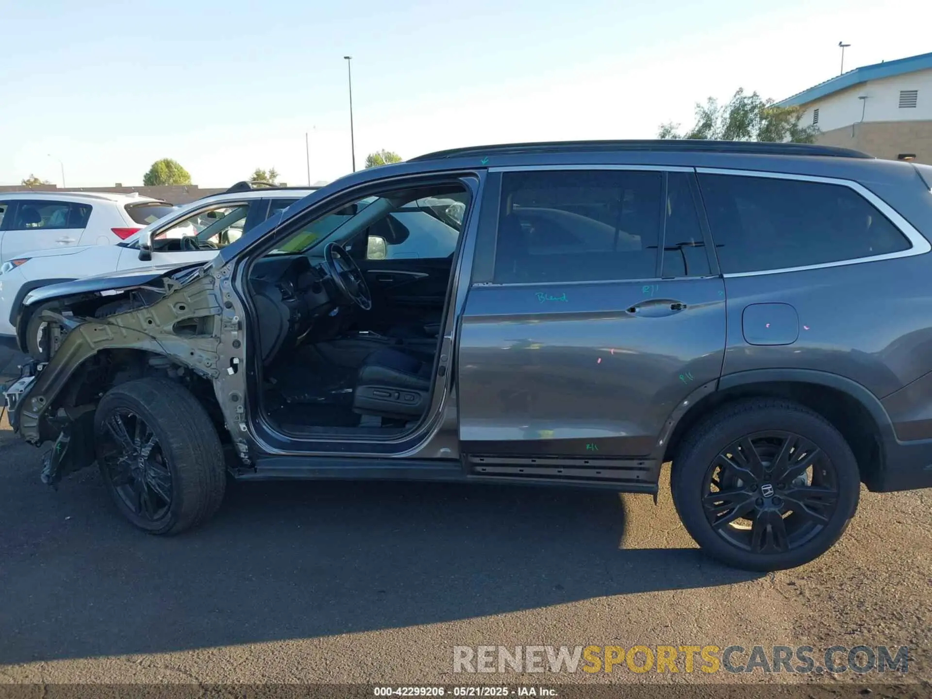 15 Photograph of a damaged car 5FNYF5H20MB017389 HONDA PILOT 2021