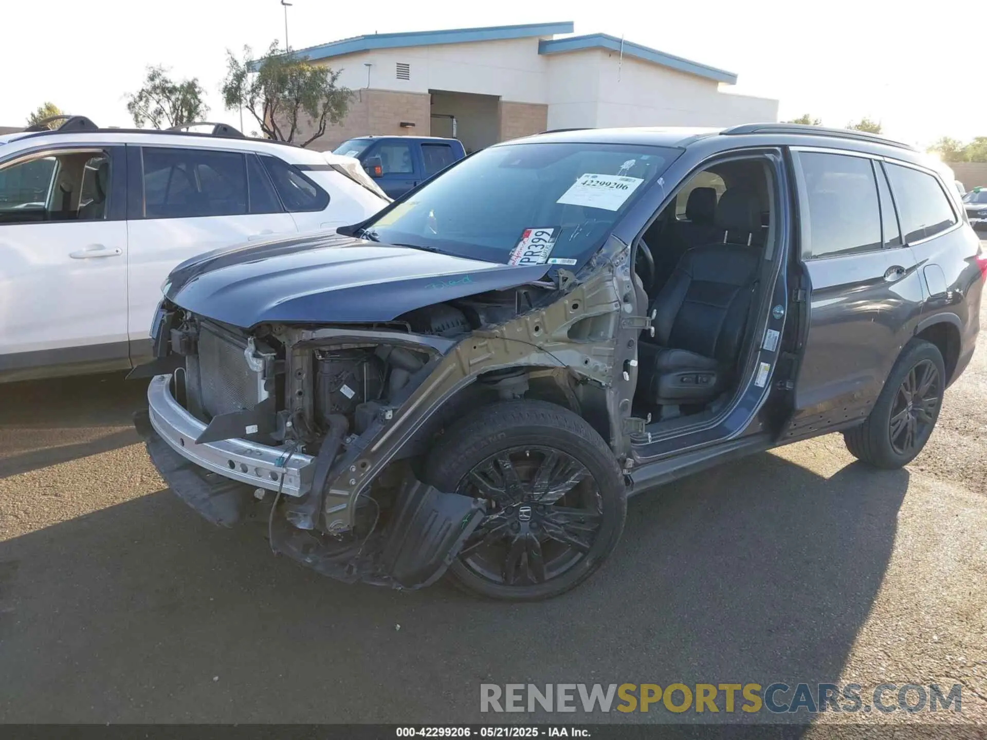 2 Photograph of a damaged car 5FNYF5H20MB017389 HONDA PILOT 2021