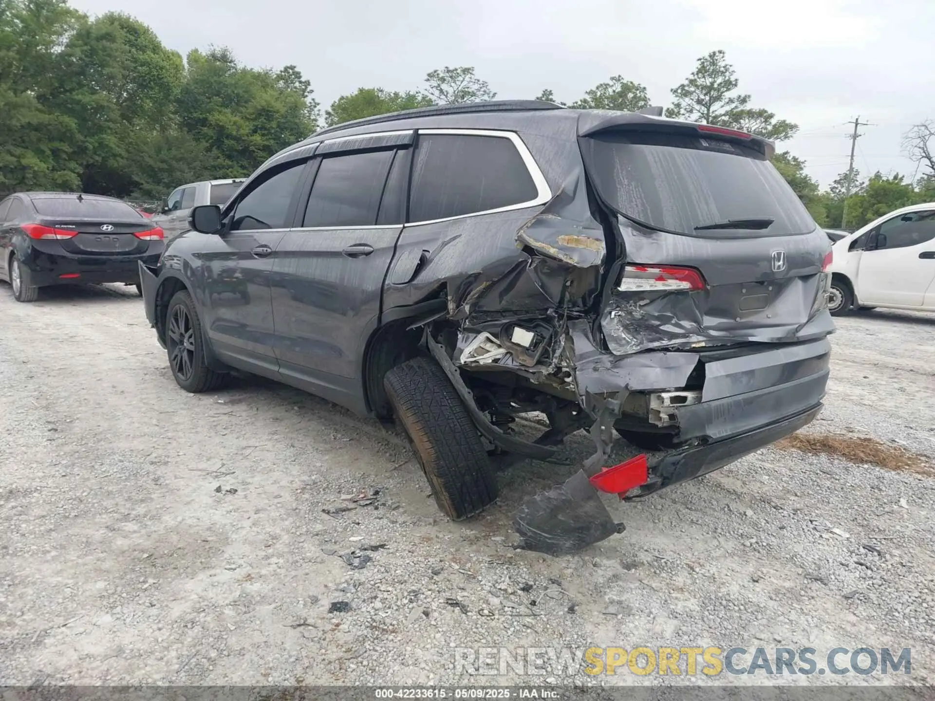 3 Photograph of a damaged car 5FNYF5H20MB023029 HONDA PILOT 2021