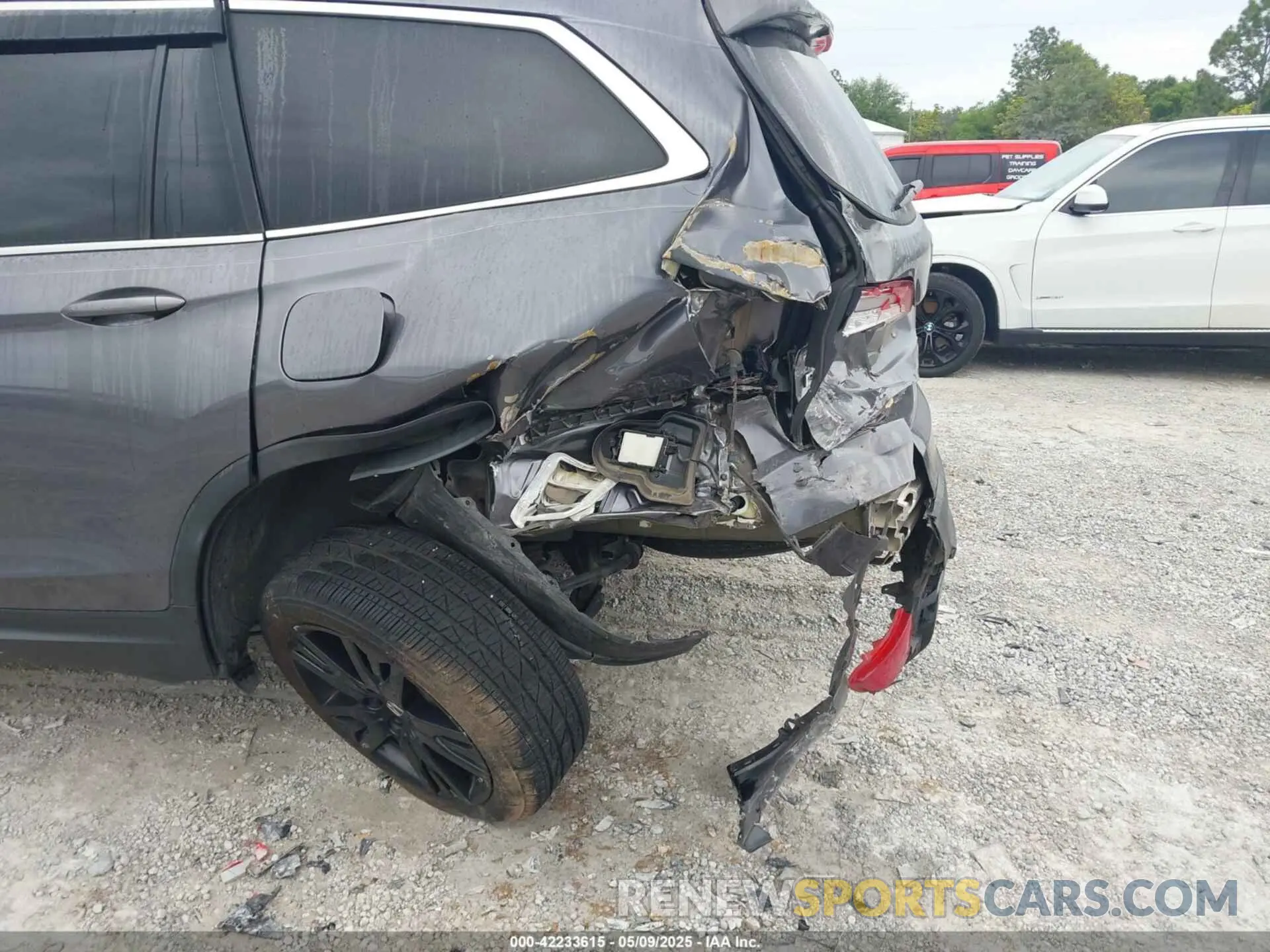 6 Photograph of a damaged car 5FNYF5H20MB023029 HONDA PILOT 2021