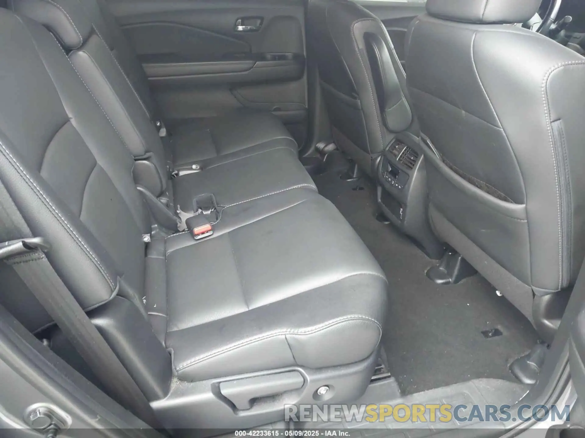 8 Photograph of a damaged car 5FNYF5H20MB023029 HONDA PILOT 2021