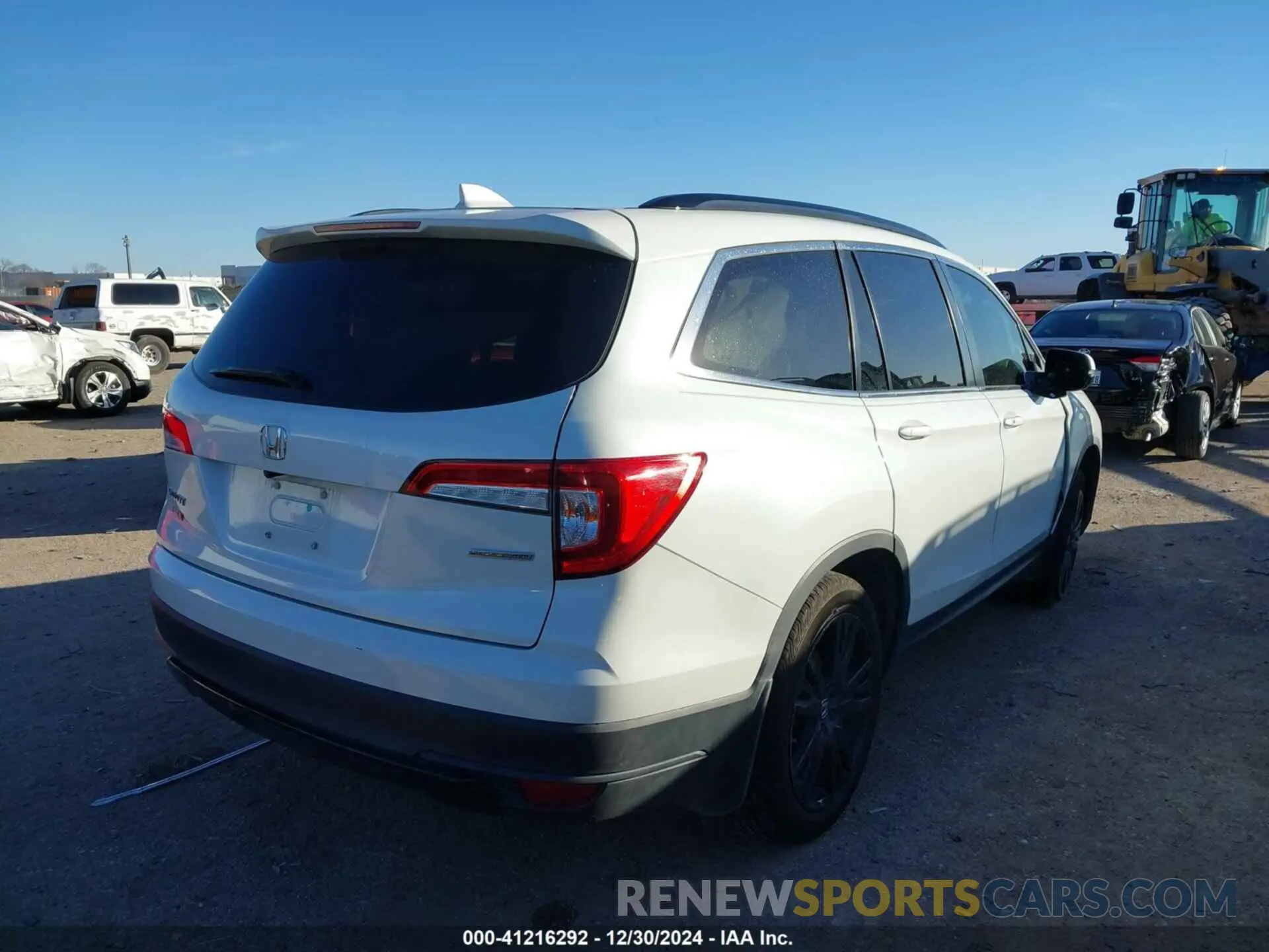 4 Photograph of a damaged car 5FNYF5H20MB045001 HONDA PILOT 2021