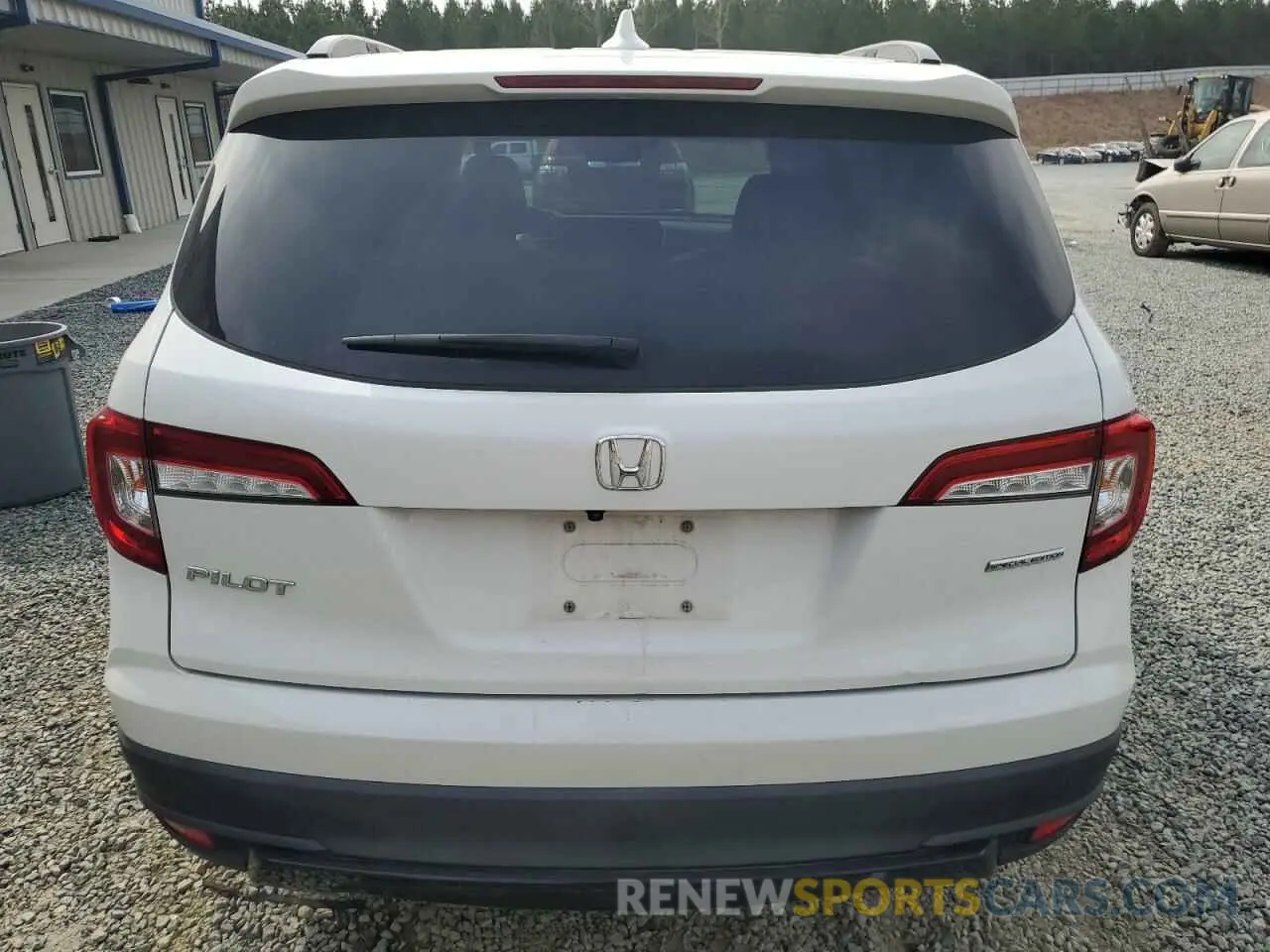 6 Photograph of a damaged car 5FNYF5H21MB008099 HONDA PILOT 2021