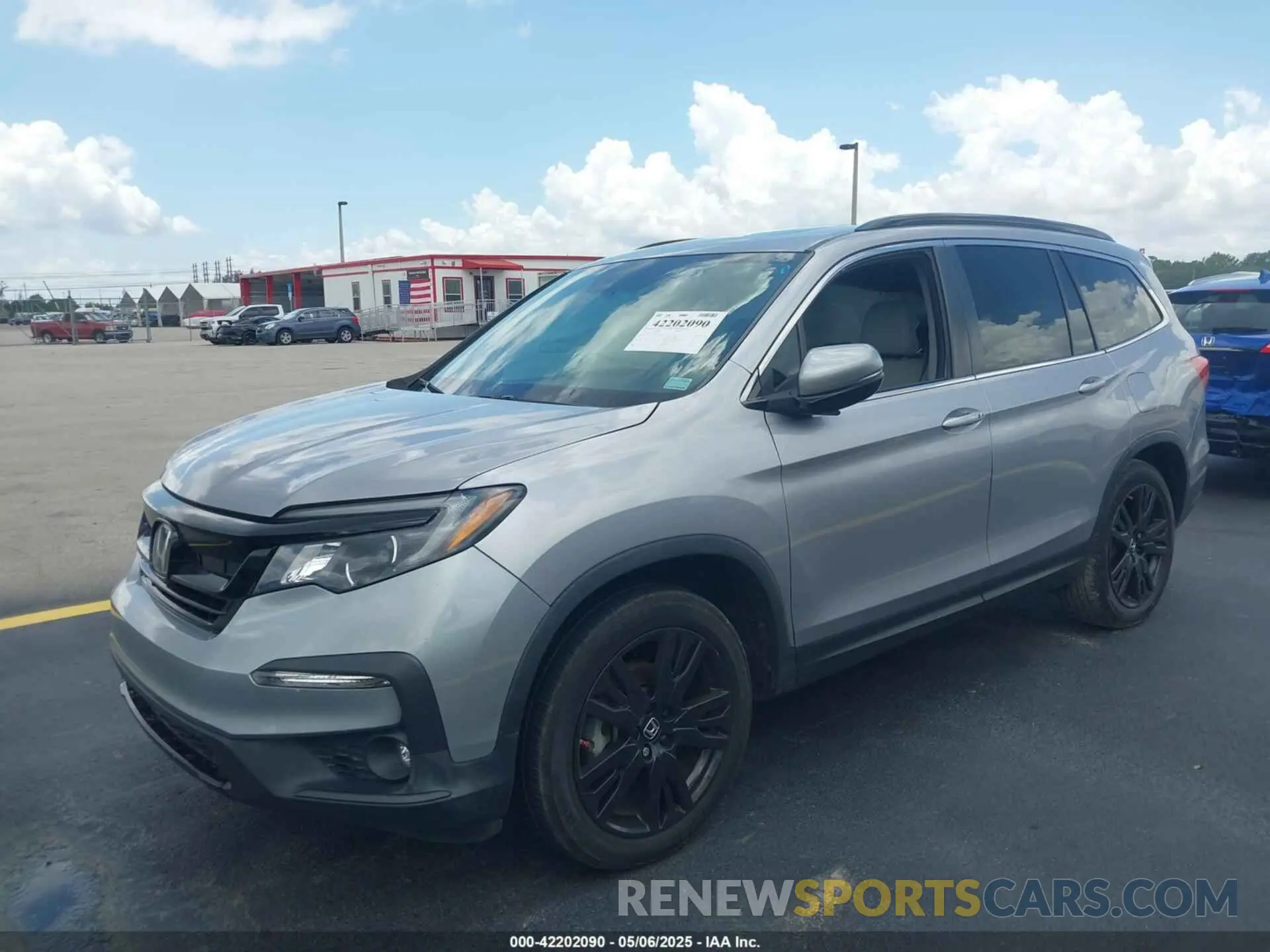 2 Photograph of a damaged car 5FNYF5H22MB004756 HONDA PILOT 2021