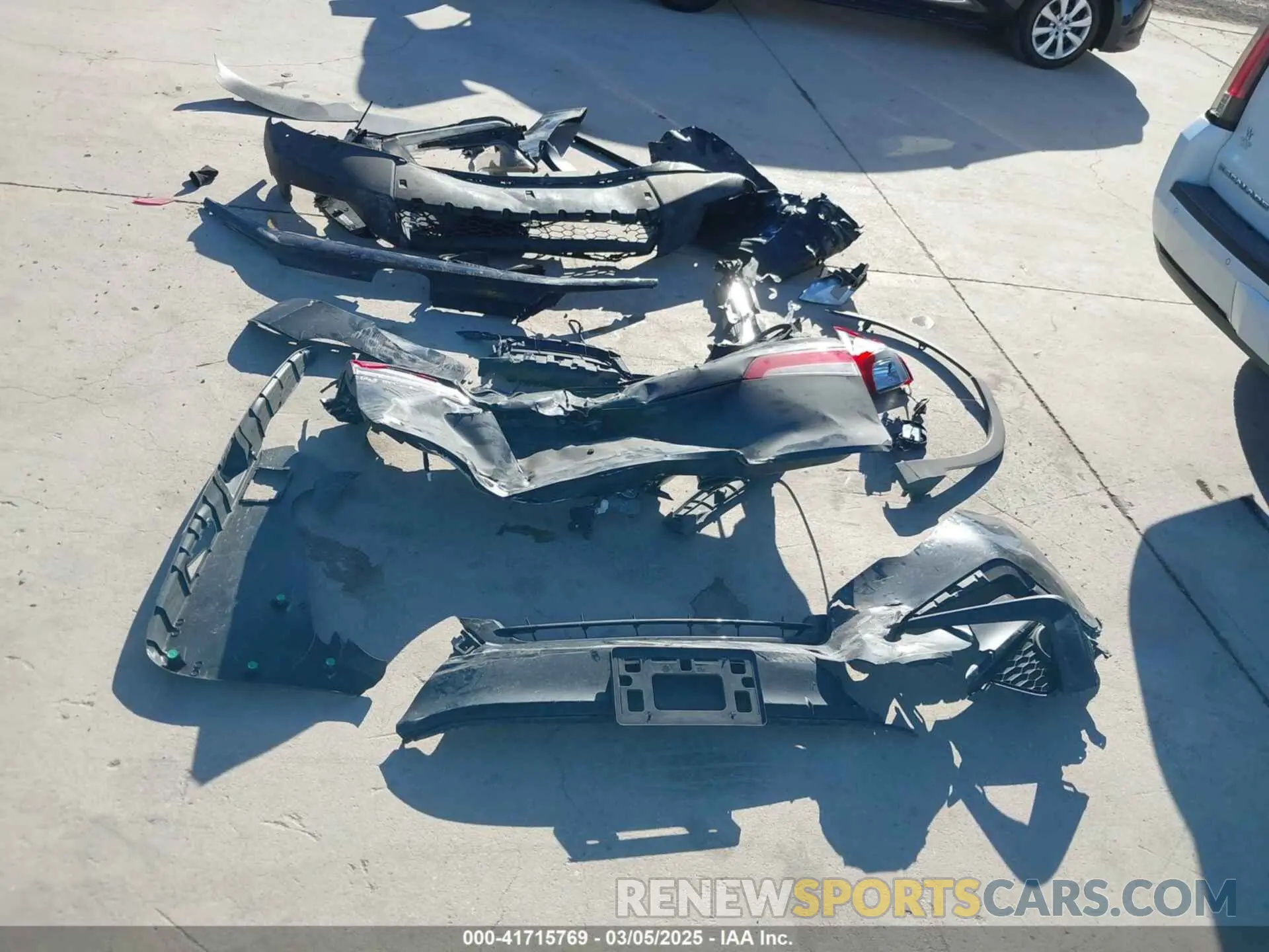 11 Photograph of a damaged car 5FNYF5H22MB022187 HONDA PILOT 2021