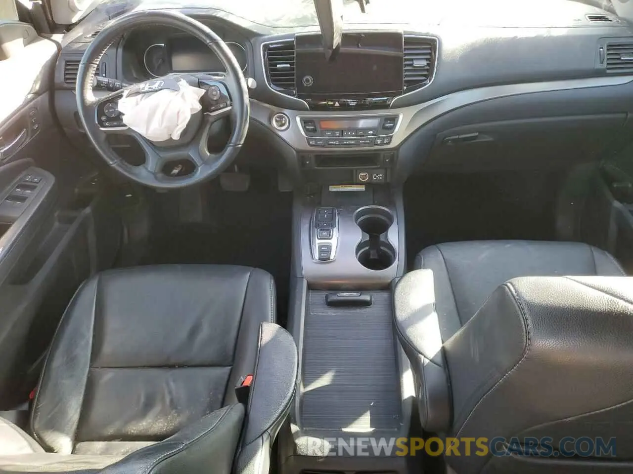 8 Photograph of a damaged car 5FNYF5H24MB040819 HONDA PILOT 2021