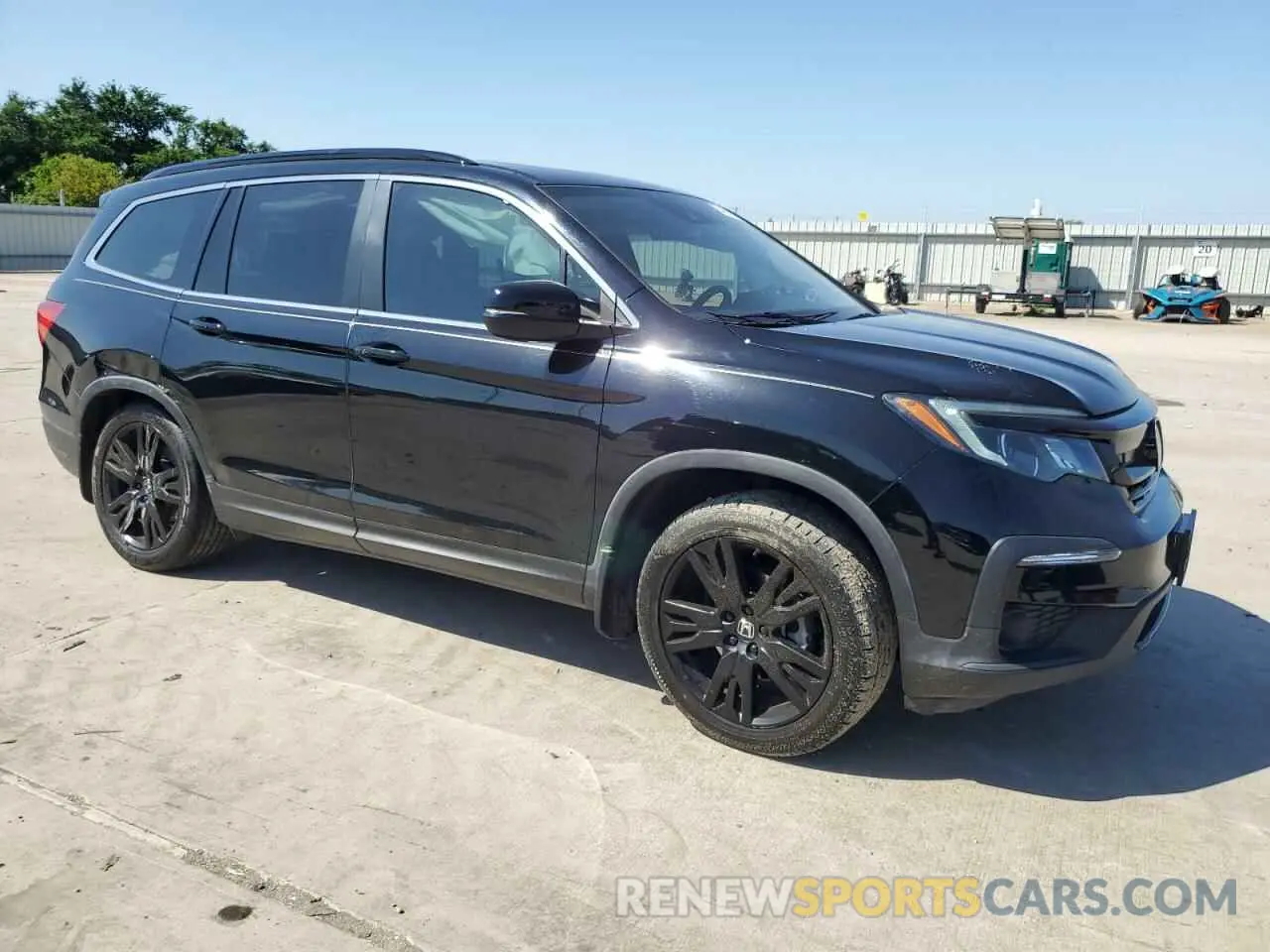 4 Photograph of a damaged car 5FNYF5H25MB006226 HONDA PILOT 2021
