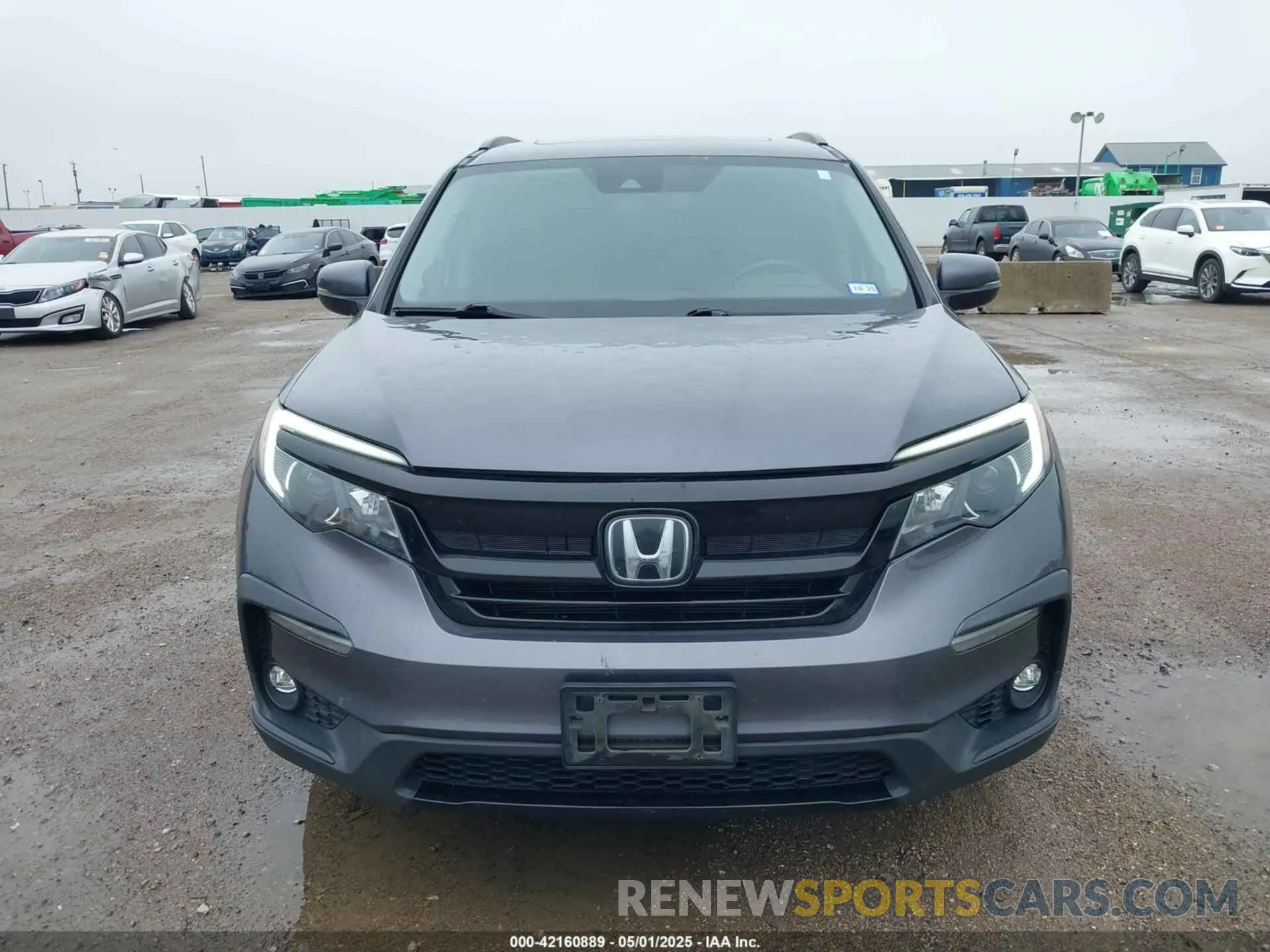 12 Photograph of a damaged car 5FNYF5H25MB024824 HONDA PILOT 2021