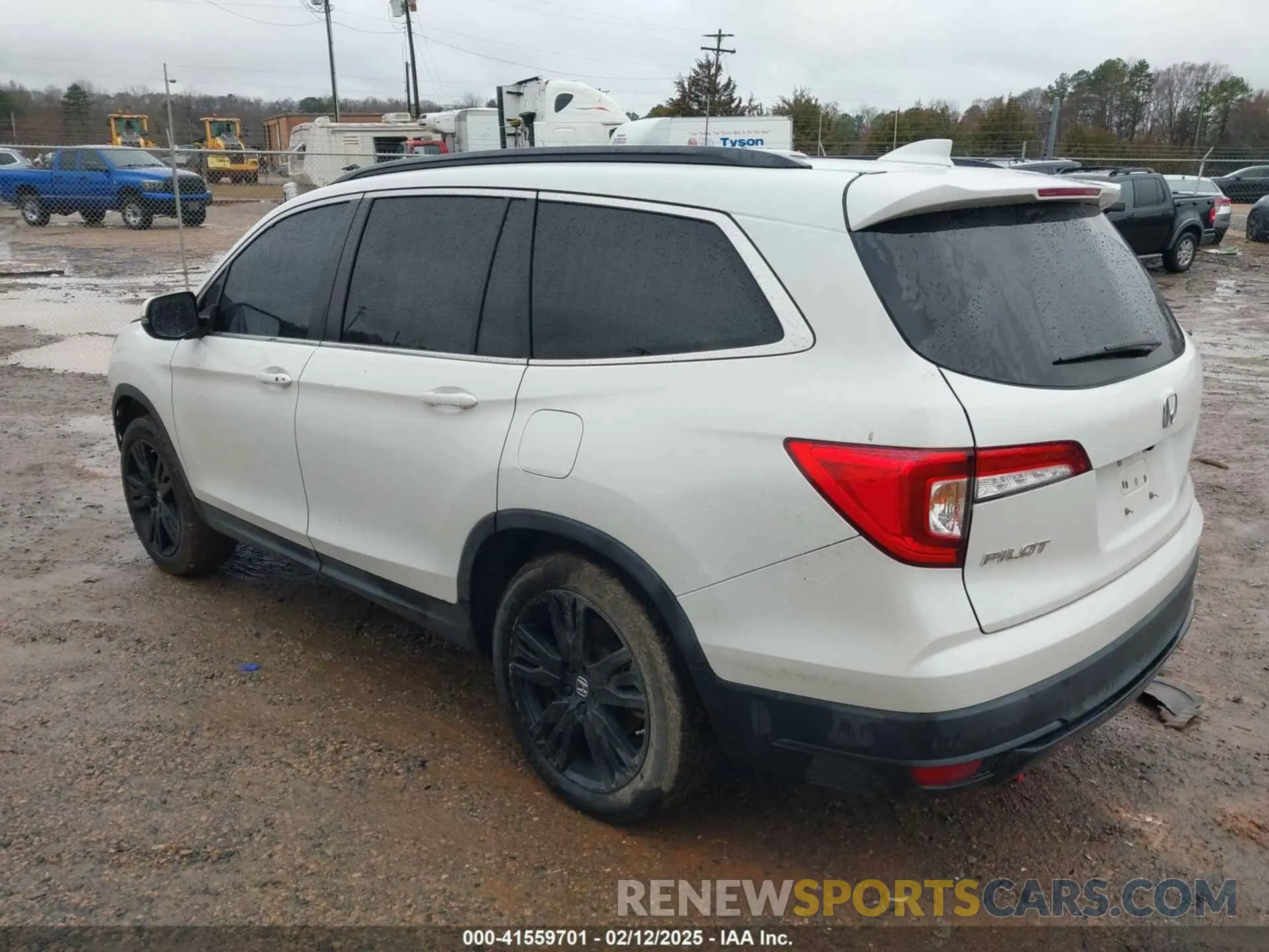 3 Photograph of a damaged car 5FNYF5H25MB028579 HONDA PILOT 2021