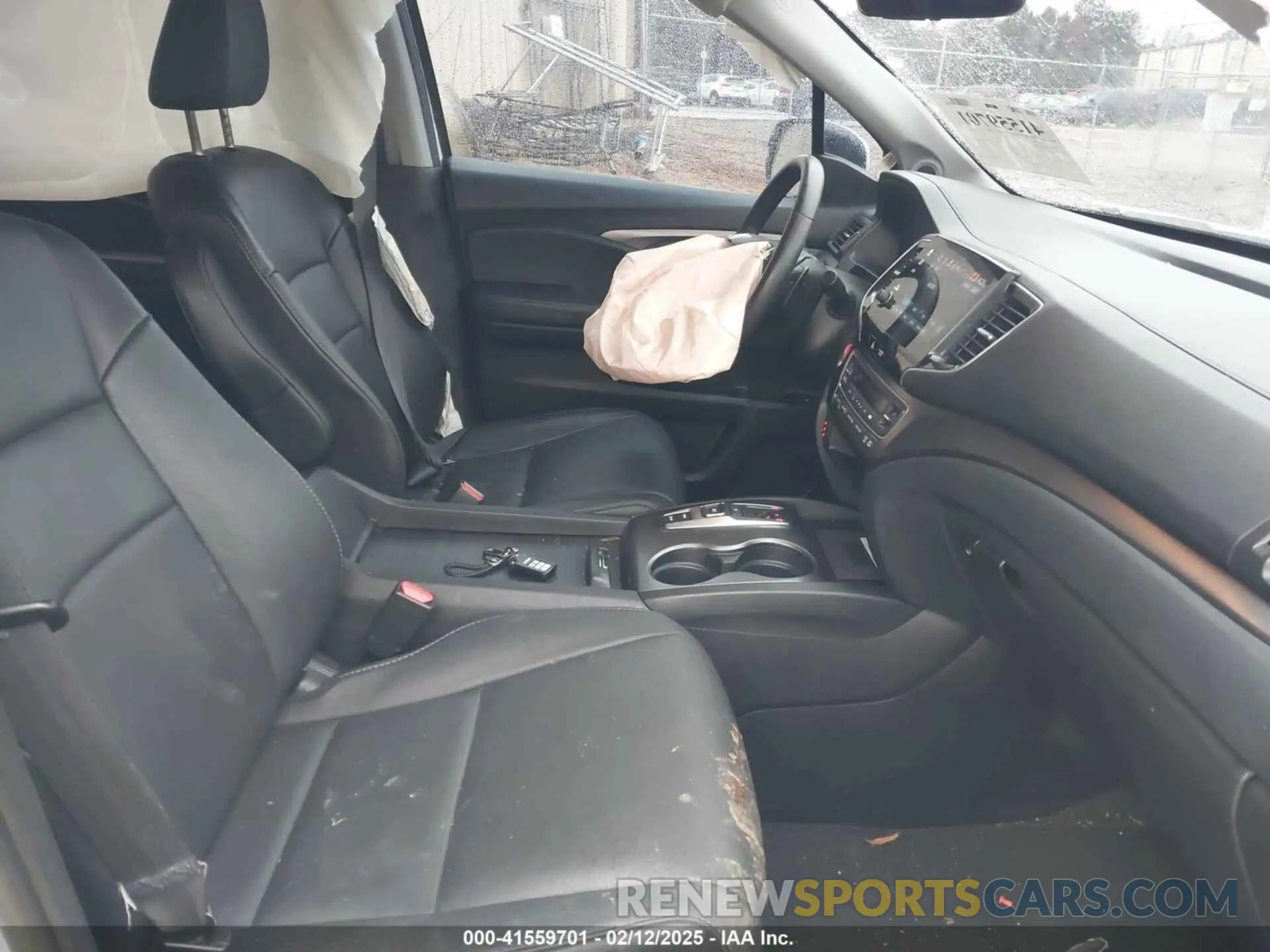 5 Photograph of a damaged car 5FNYF5H25MB028579 HONDA PILOT 2021