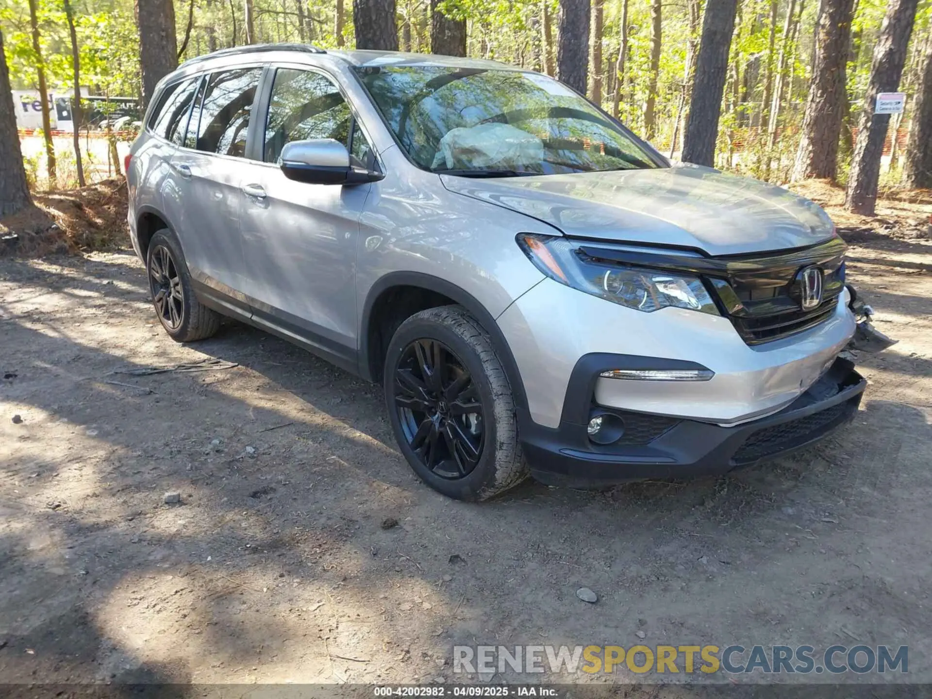 1 Photograph of a damaged car 5FNYF5H25MB028677 HONDA PILOT 2021