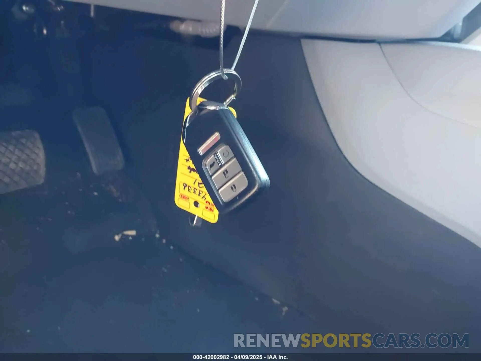 11 Photograph of a damaged car 5FNYF5H25MB028677 HONDA PILOT 2021