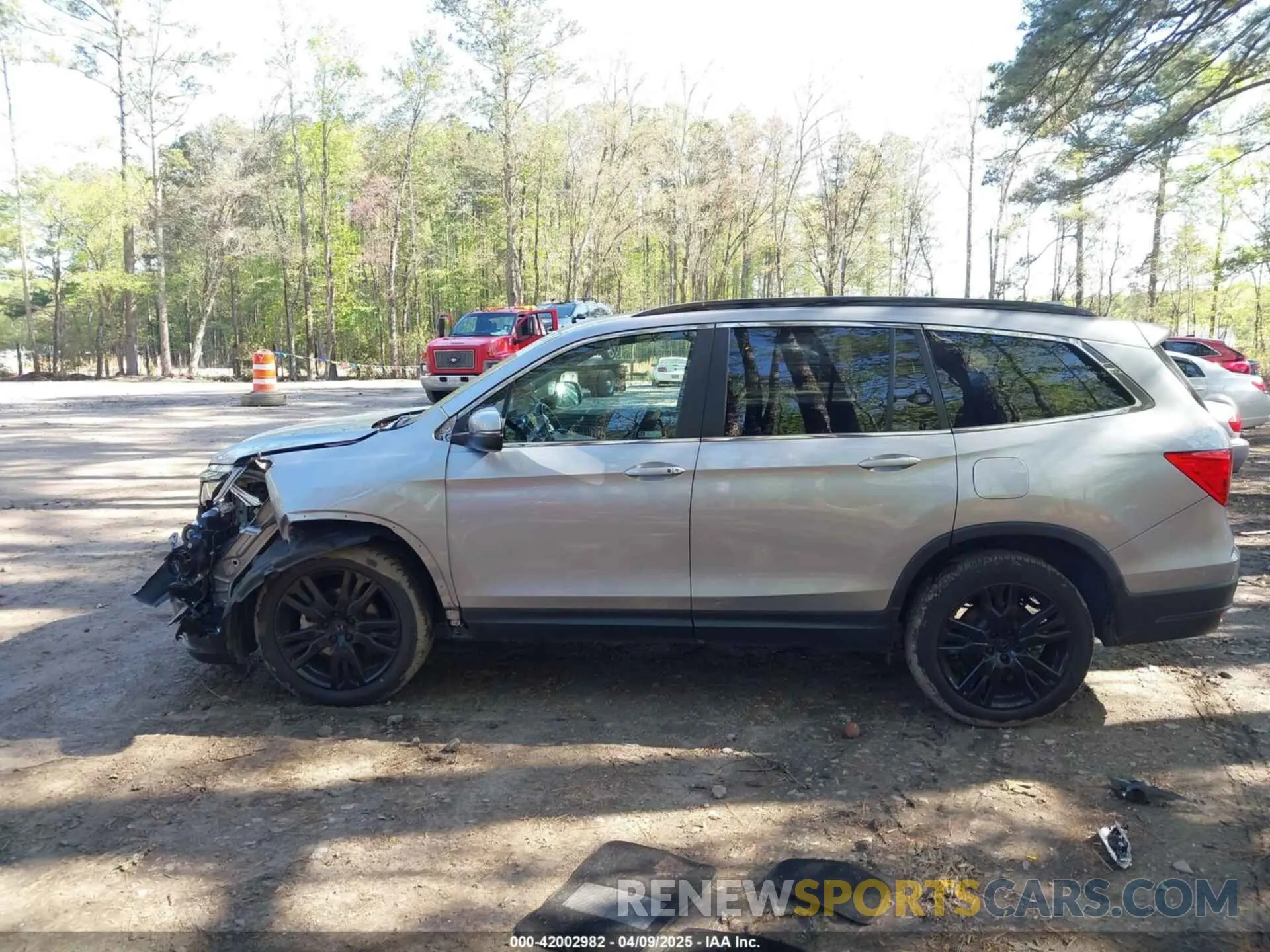 14 Photograph of a damaged car 5FNYF5H25MB028677 HONDA PILOT 2021
