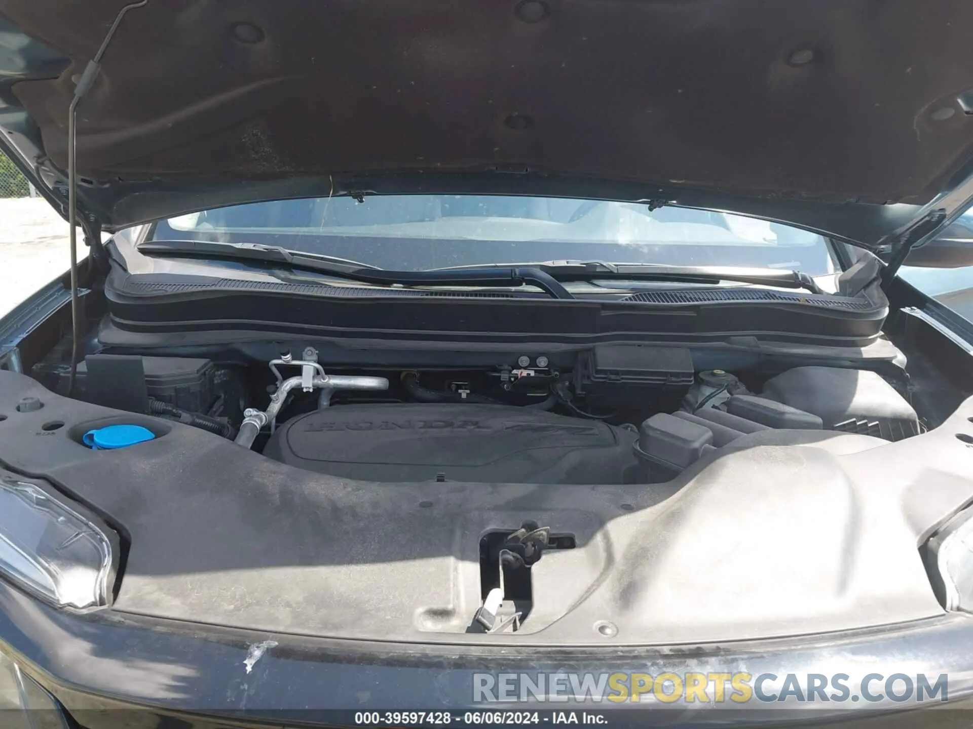 10 Photograph of a damaged car 5FNYF5H25MB041980 HONDA PILOT 2021