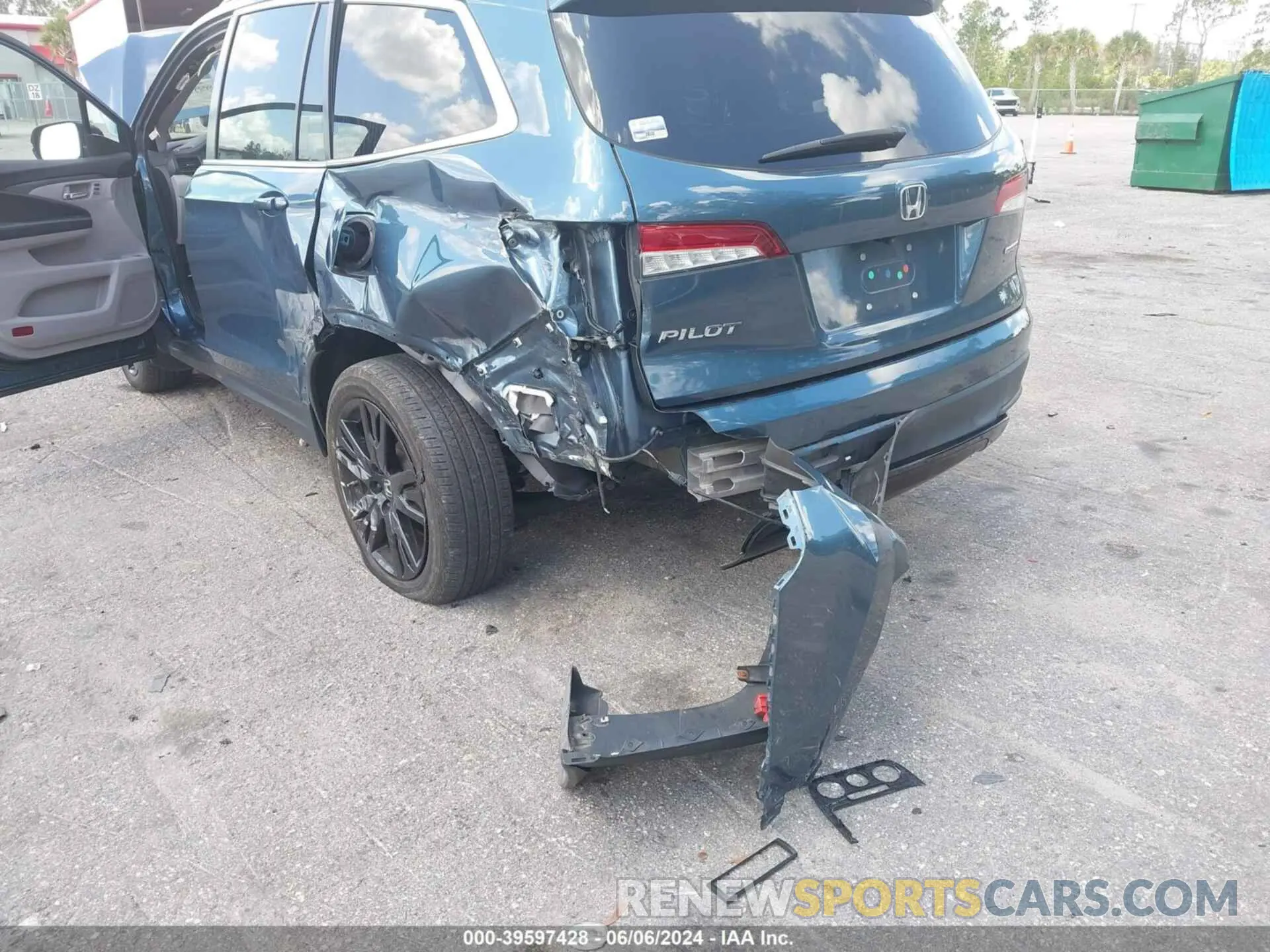 6 Photograph of a damaged car 5FNYF5H25MB041980 HONDA PILOT 2021