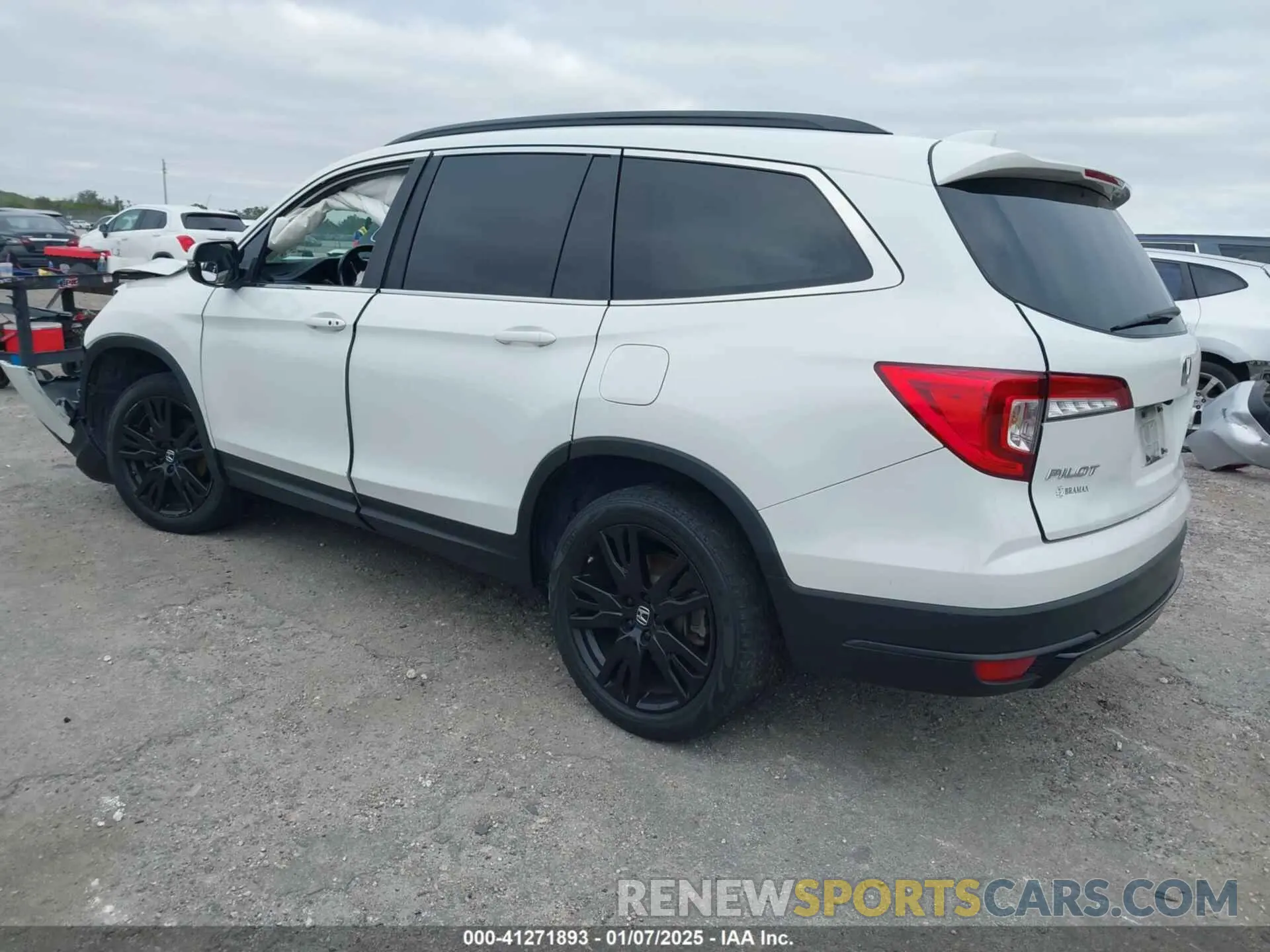 3 Photograph of a damaged car 5FNYF5H26MB037212 HONDA PILOT 2021
