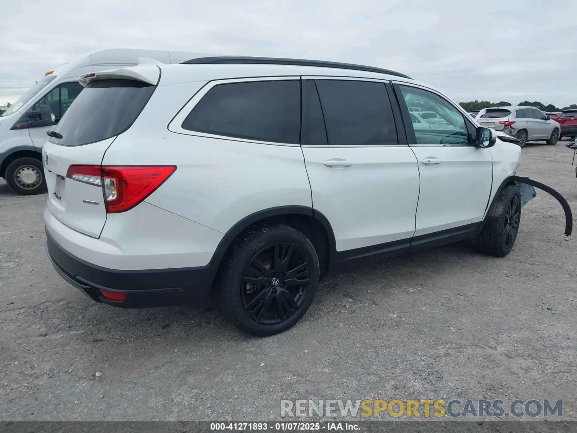 4 Photograph of a damaged car 5FNYF5H26MB037212 HONDA PILOT 2021
