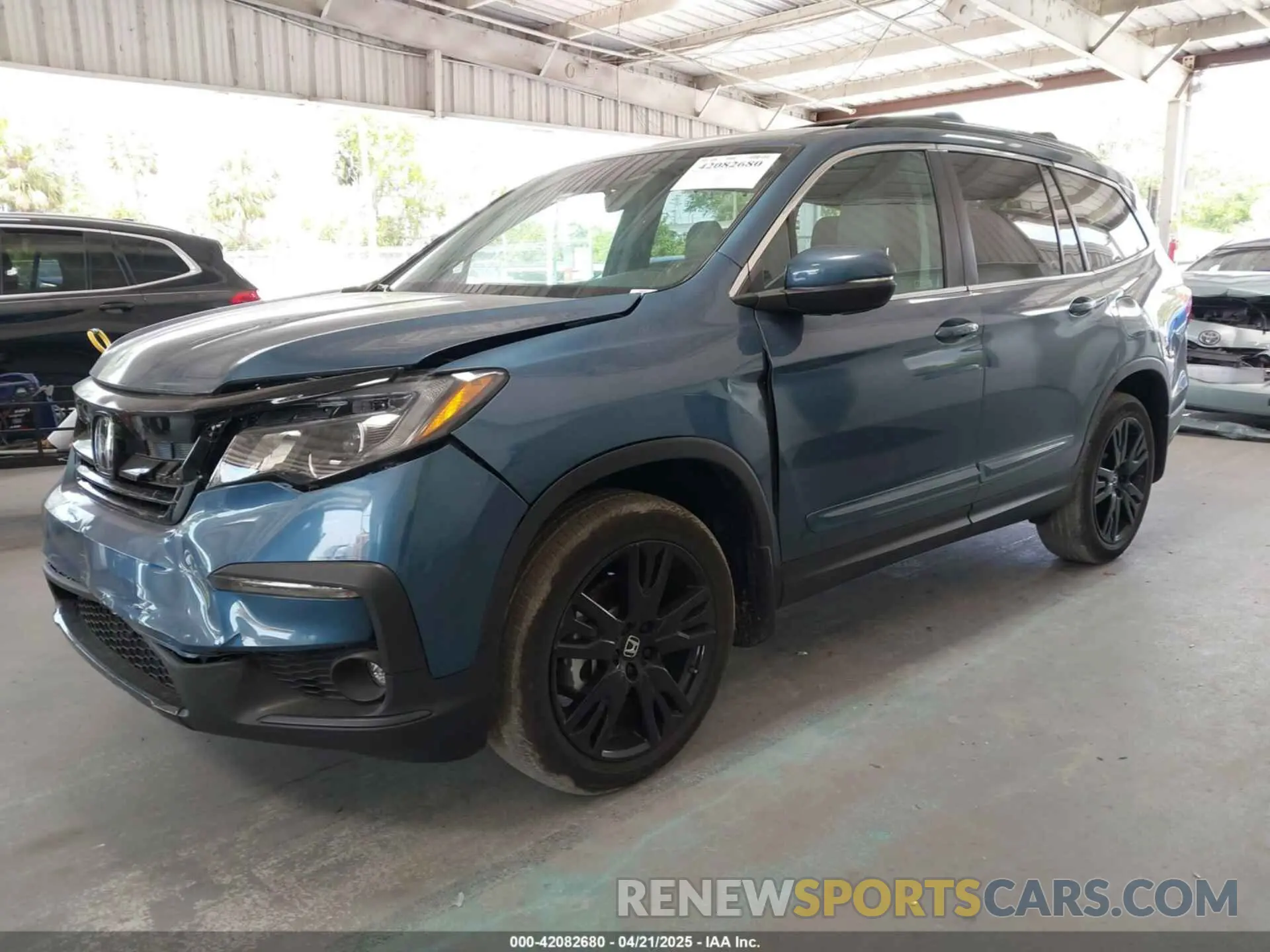 2 Photograph of a damaged car 5FNYF5H27MB011413 HONDA PILOT 2021