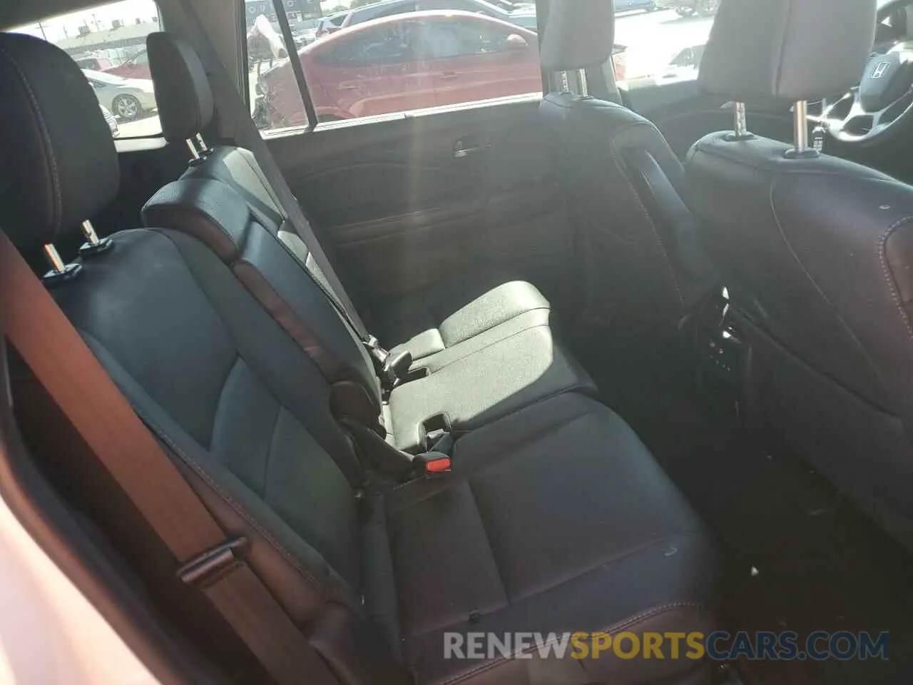 11 Photograph of a damaged car 5FNYF5H27MB035842 HONDA PILOT 2021
