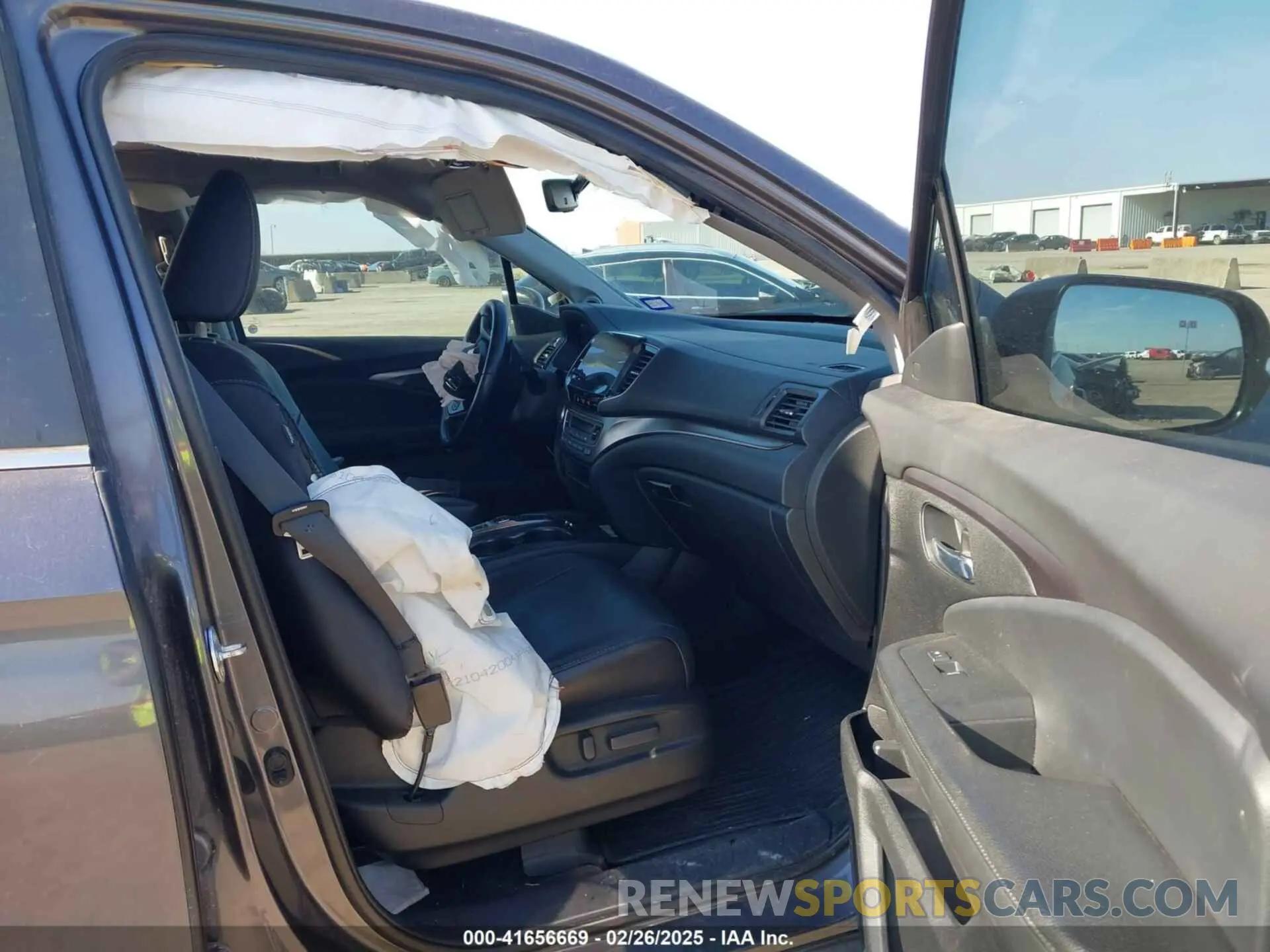 5 Photograph of a damaged car 5FNYF5H27MB040801 HONDA PILOT 2021