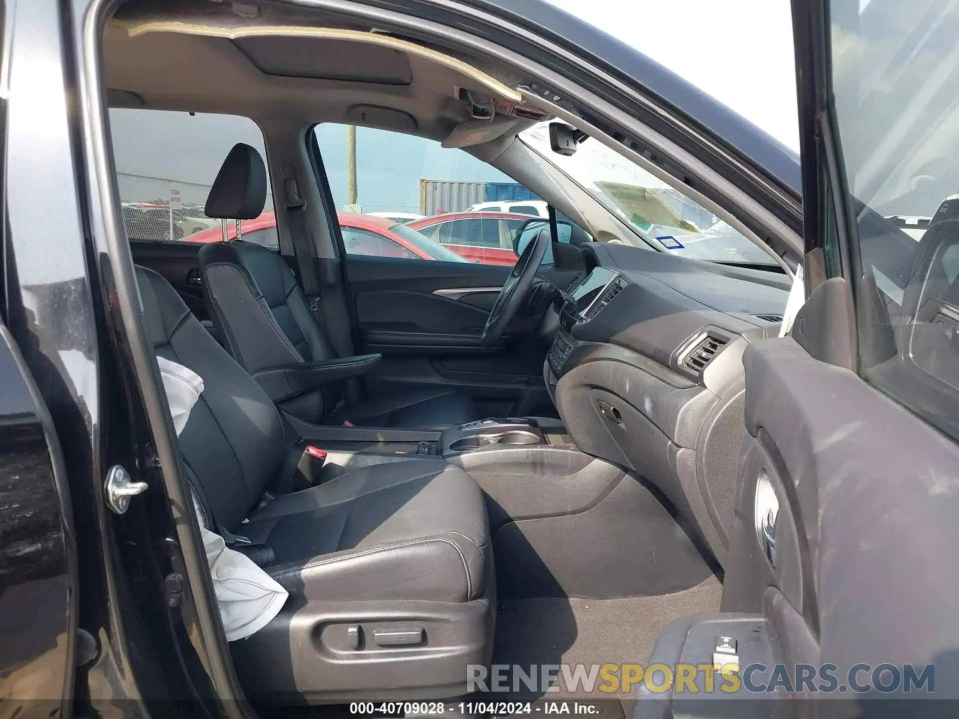 5 Photograph of a damaged car 5FNYF5H29MB003278 HONDA PILOT 2021