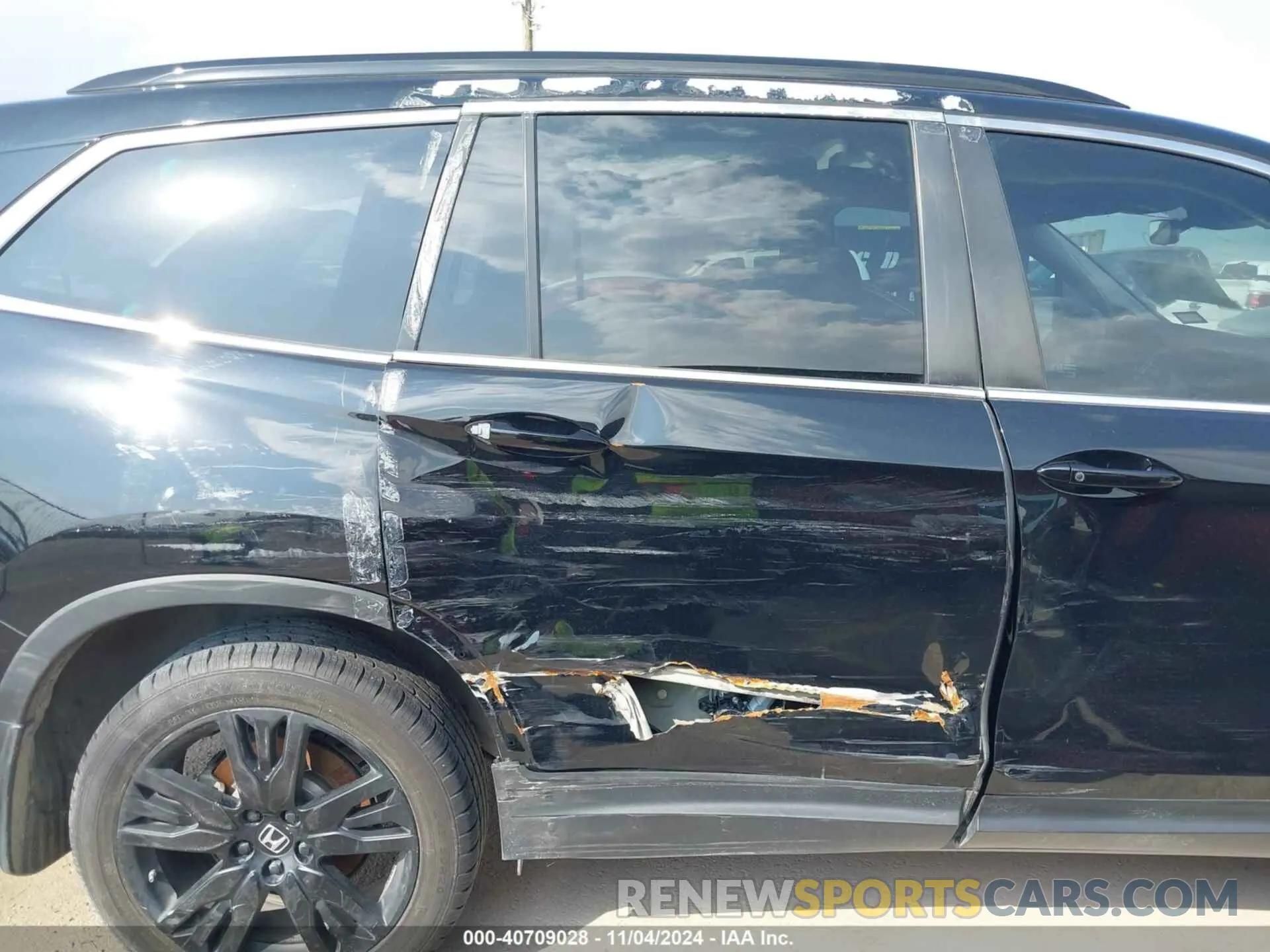 6 Photograph of a damaged car 5FNYF5H29MB003278 HONDA PILOT 2021