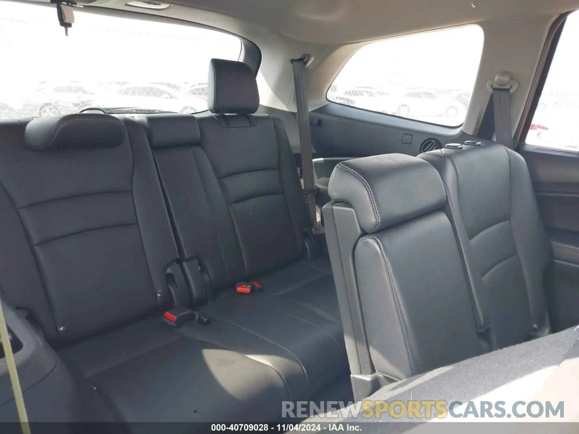8 Photograph of a damaged car 5FNYF5H29MB003278 HONDA PILOT 2021