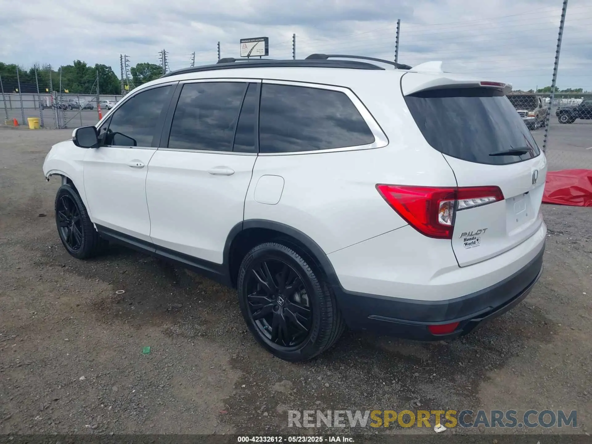 3 Photograph of a damaged car 5FNYF5H29MB005354 HONDA PILOT 2021