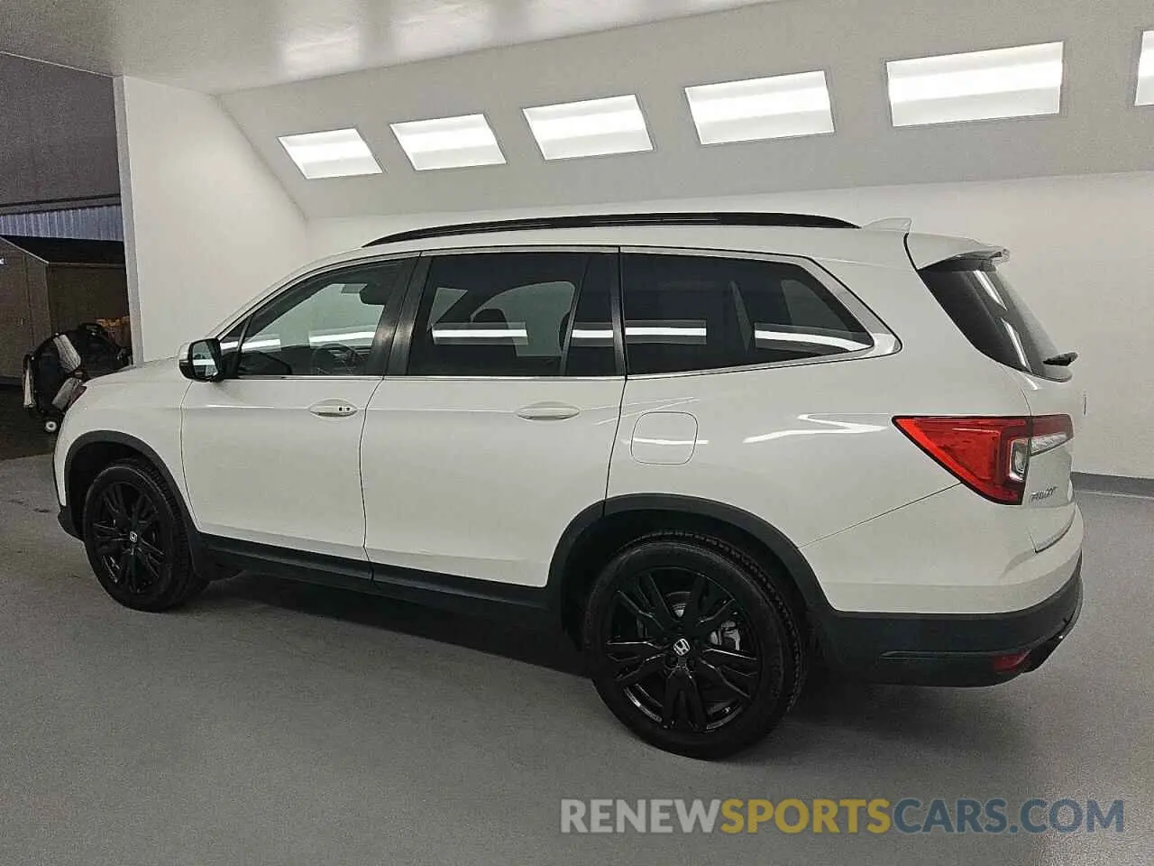 2 Photograph of a damaged car 5FNYF5H2XMB008201 HONDA PILOT 2021