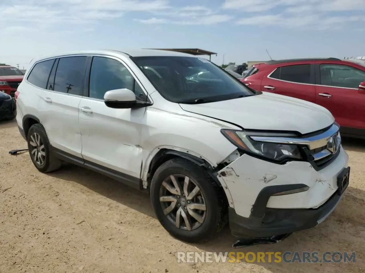 4 Photograph of a damaged car 5FNYF5H30MB034816 HONDA PILOT 2021