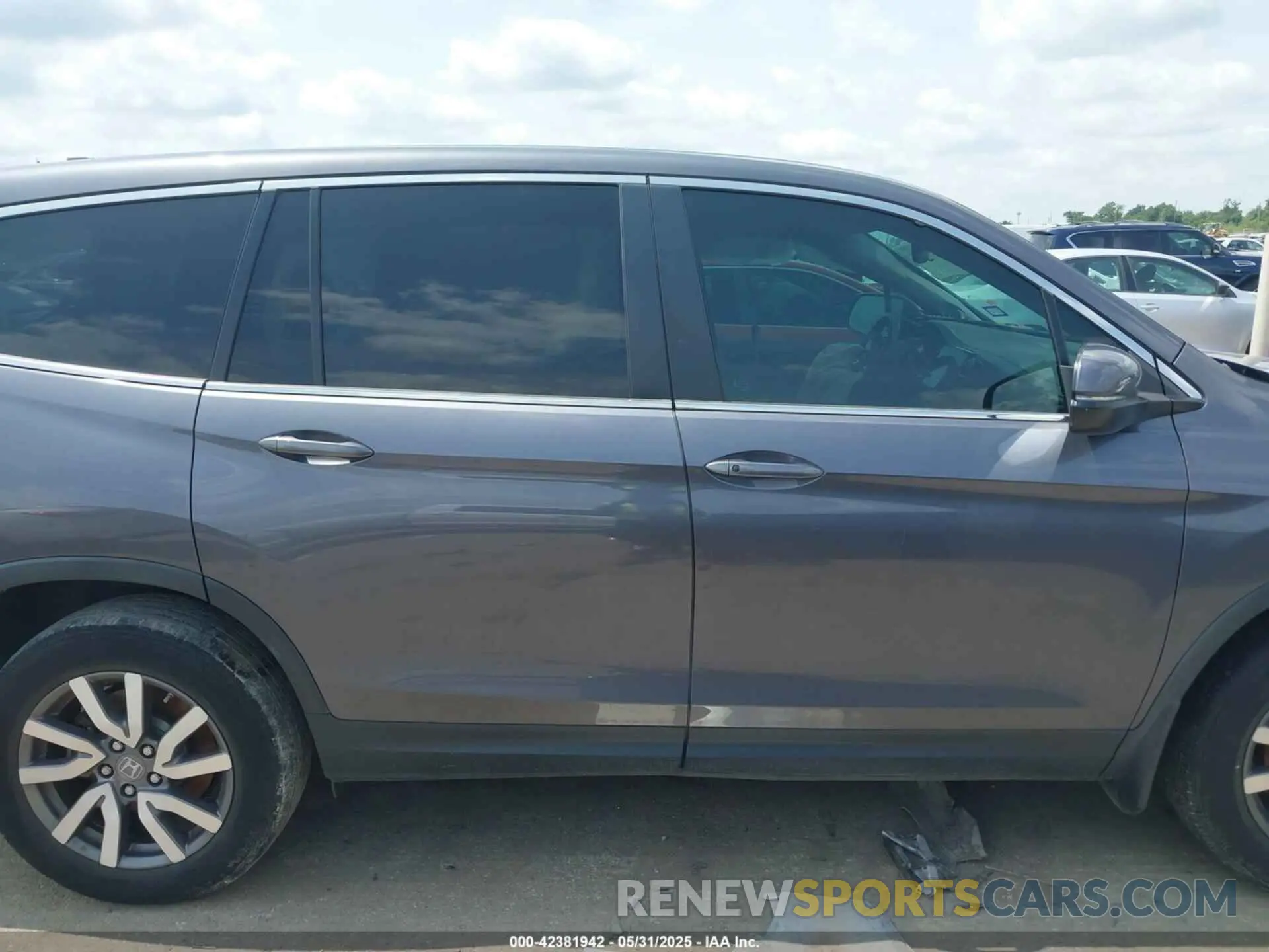 13 Photograph of a damaged car 5FNYF5H32MB033280 HONDA PILOT 2021
