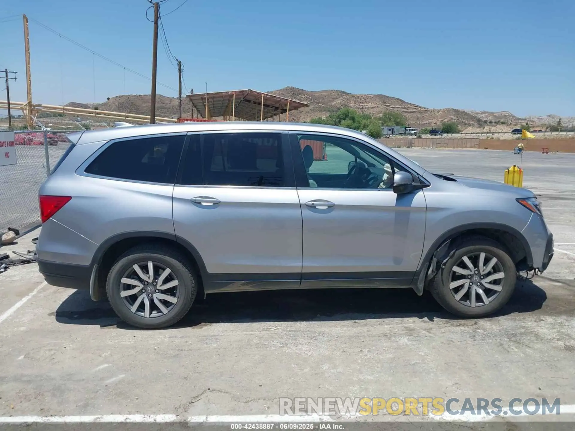 13 Photograph of a damaged car 5FNYF5H34MB021759 HONDA PILOT 2021