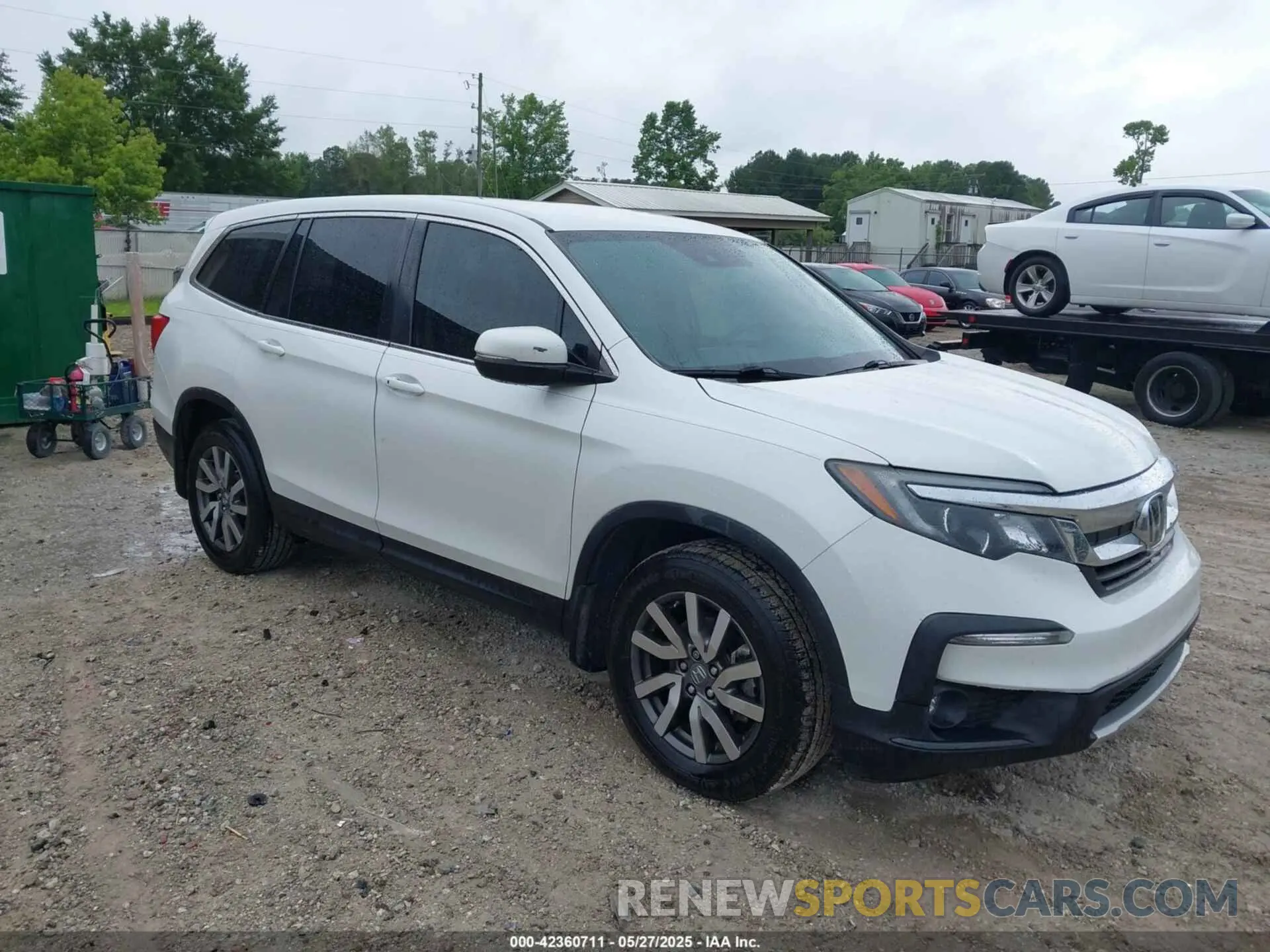1 Photograph of a damaged car 5FNYF5H35MB016697 HONDA PILOT 2021