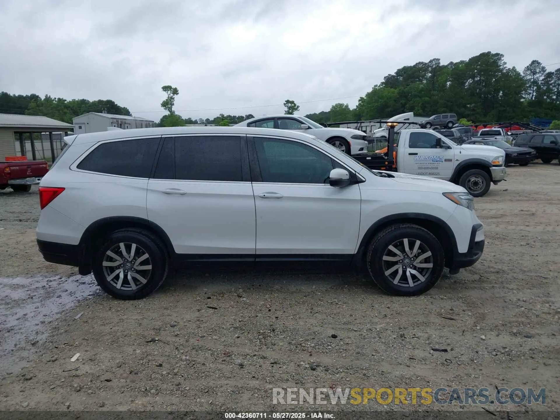 13 Photograph of a damaged car 5FNYF5H35MB016697 HONDA PILOT 2021